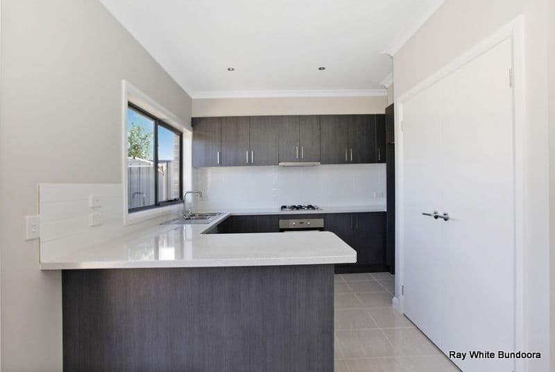 15 Monterey Court, MILL PARK VIC 3082, Mill Park - Thumbnail 2