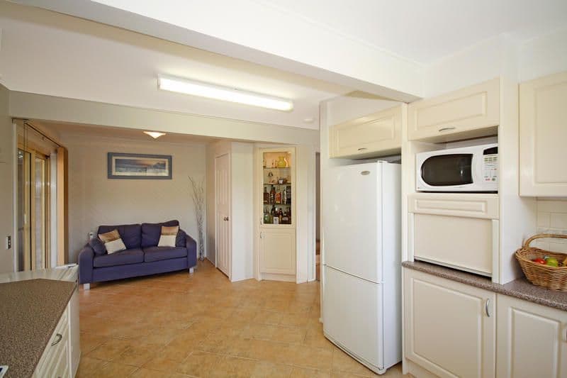 6 Kundul Place, ENGADINE NSW 2233, Engadine - Thumbnail 4