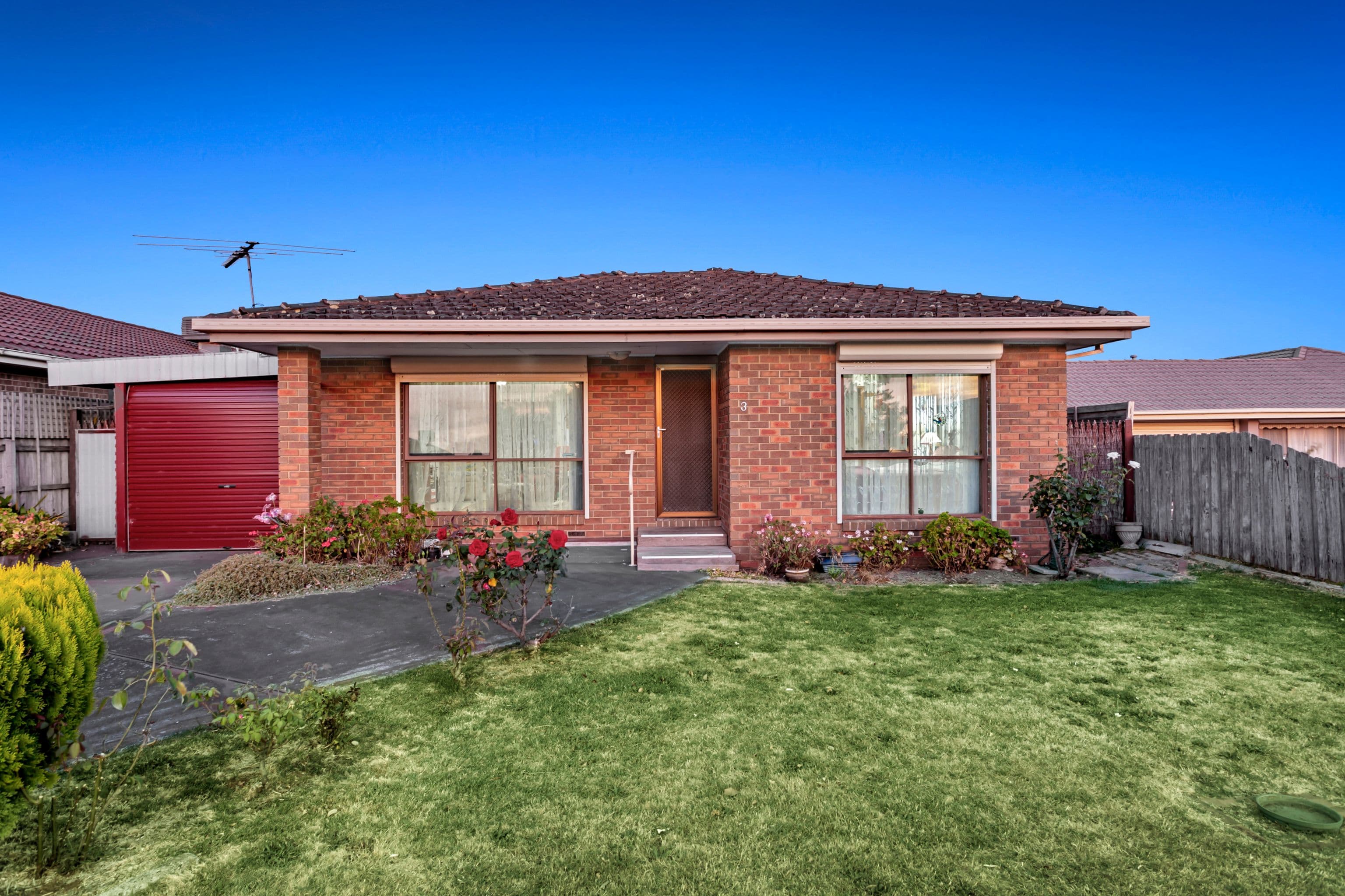 5a Lachlan Street, Thirroul, Thirroul - Image 1