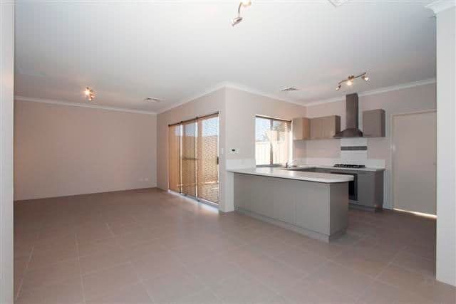 Unit 1 - 18 Flynn Street, CANNING VALE WA 6155, Canning Vale - Thumbnail 2
