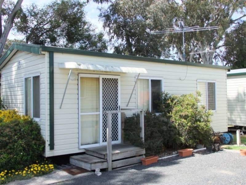 Cabin 91 Blue Gum Residential Park, BEACONSFIELD VIC 3807, Beaconsfield - Thumbnail 2