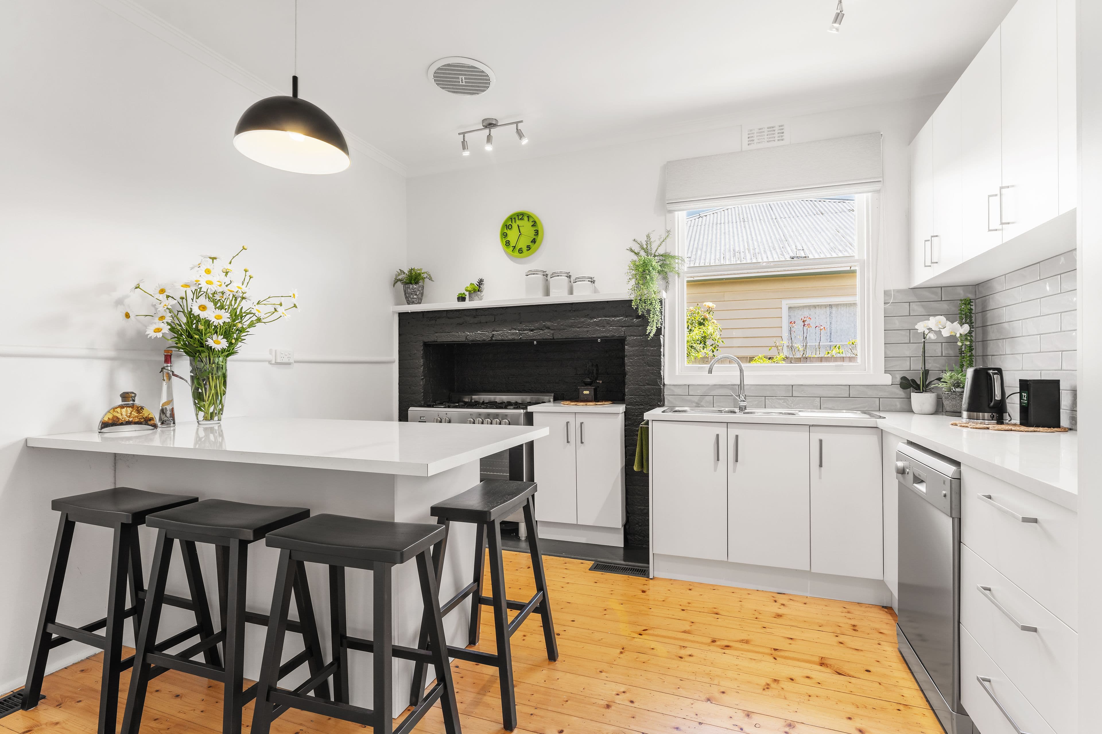 32 Spencer Street, Sebastopol VIC 3356, Sebastopol - Thumbnail 2