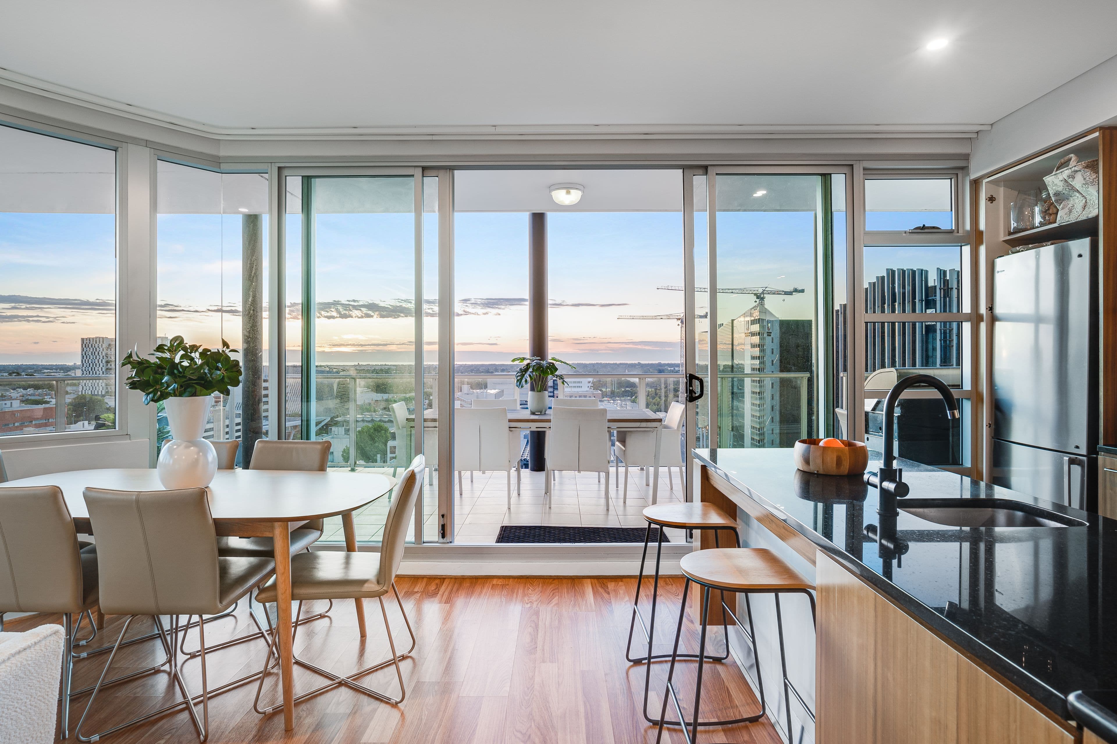96 North Terrace, Adelaide SA 5000, Adelaide - Thumbnail 2