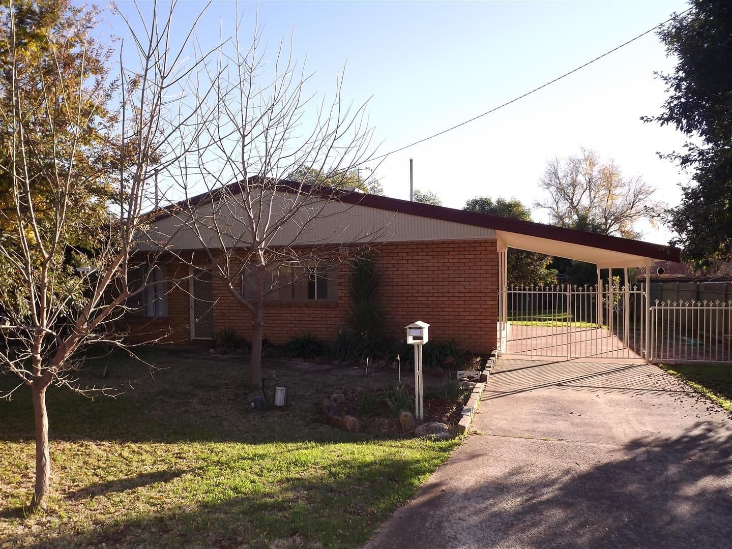 24 Russell Street, PARKES NSW 2870, Parkes - Image 1