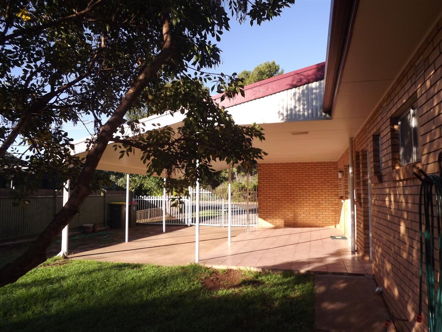 24 Russell Street, PARKES NSW 2870, Parkes - Thumbnail 4