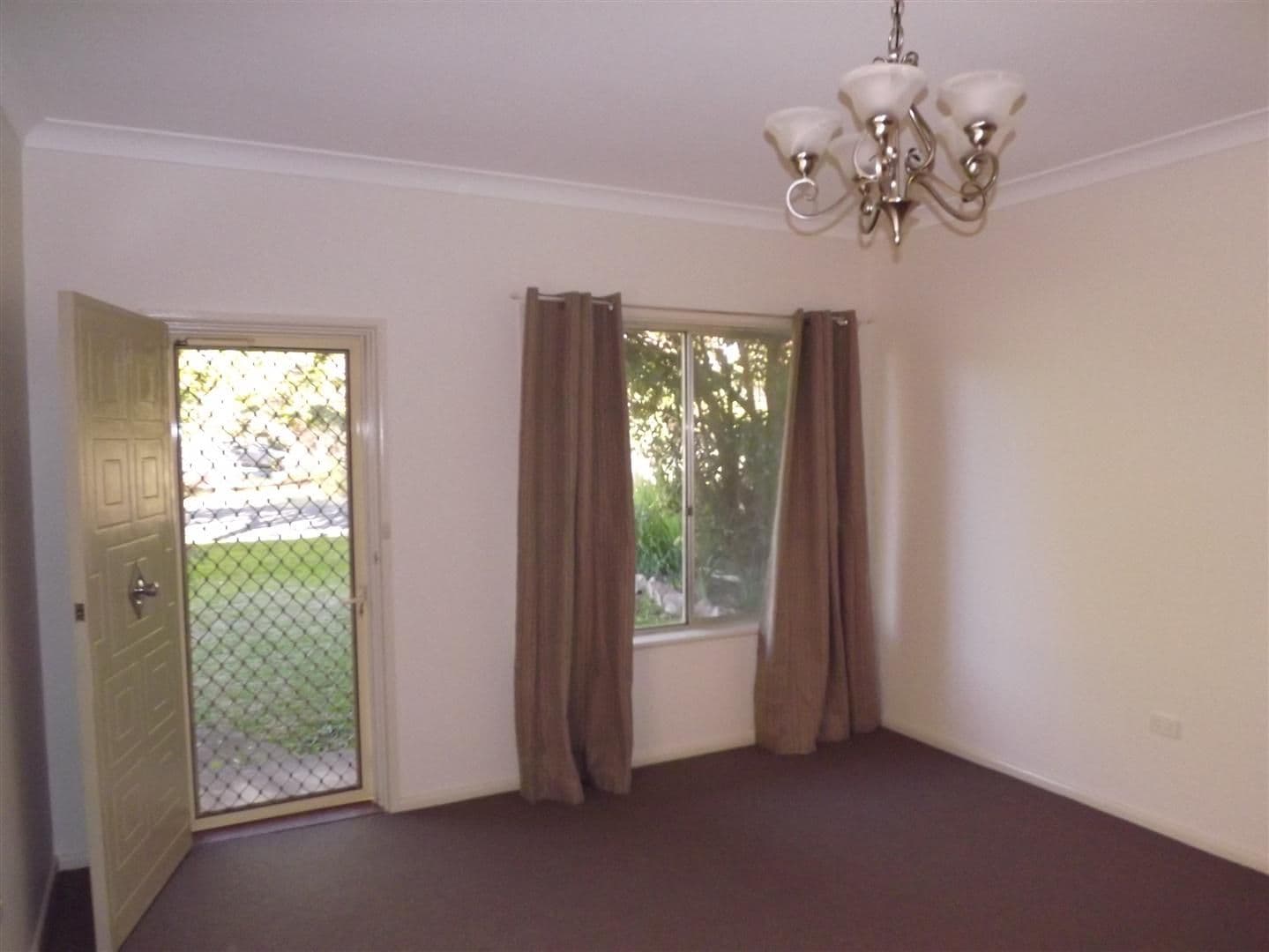 24 Russell Street, PARKES NSW 2870, Parkes - Thumbnail 5