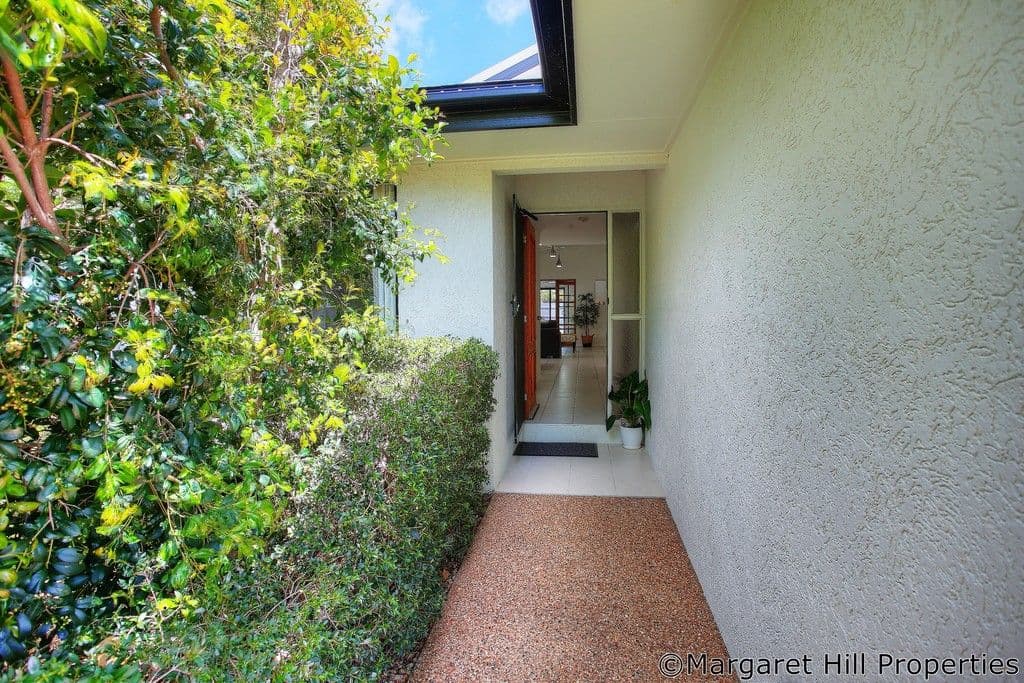 27 Springbrook Parade, Idalia QLD 4811, Idalia - Thumbnail 2