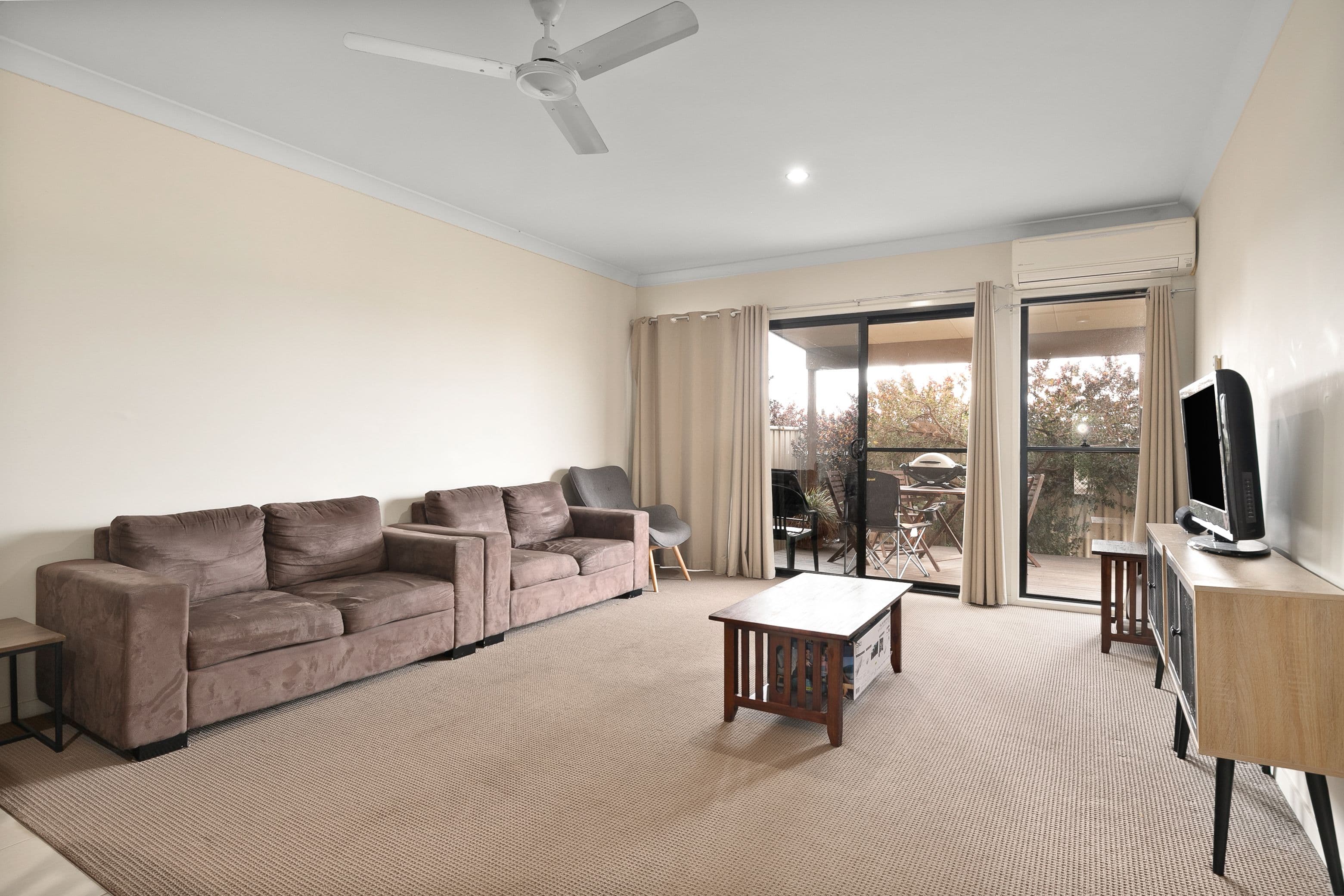 17 Charlton Street, Emerald QLD 4720, Emerald - Image 1