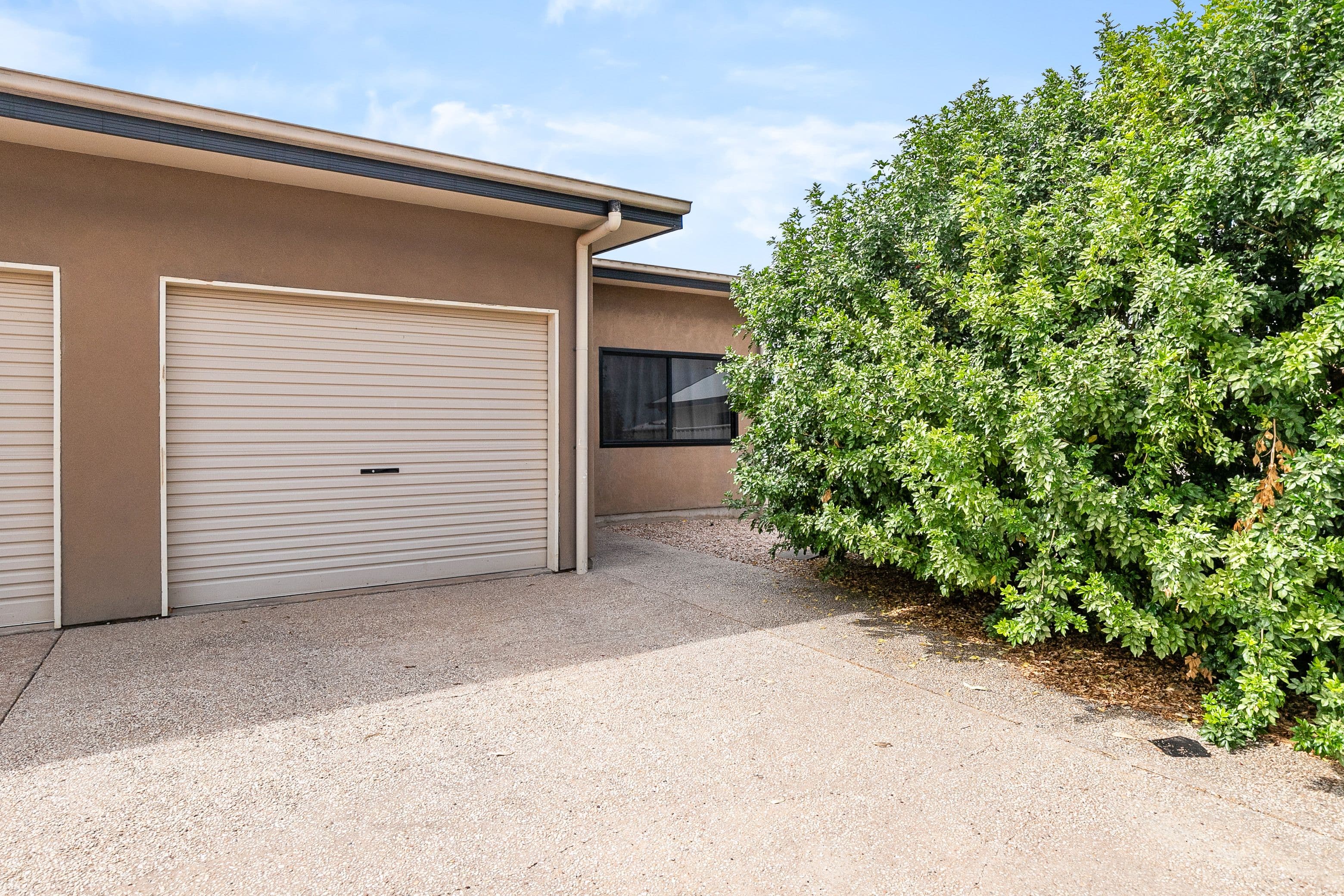 17 Charlton Street, Emerald QLD 4720, Emerald - Thumbnail 3