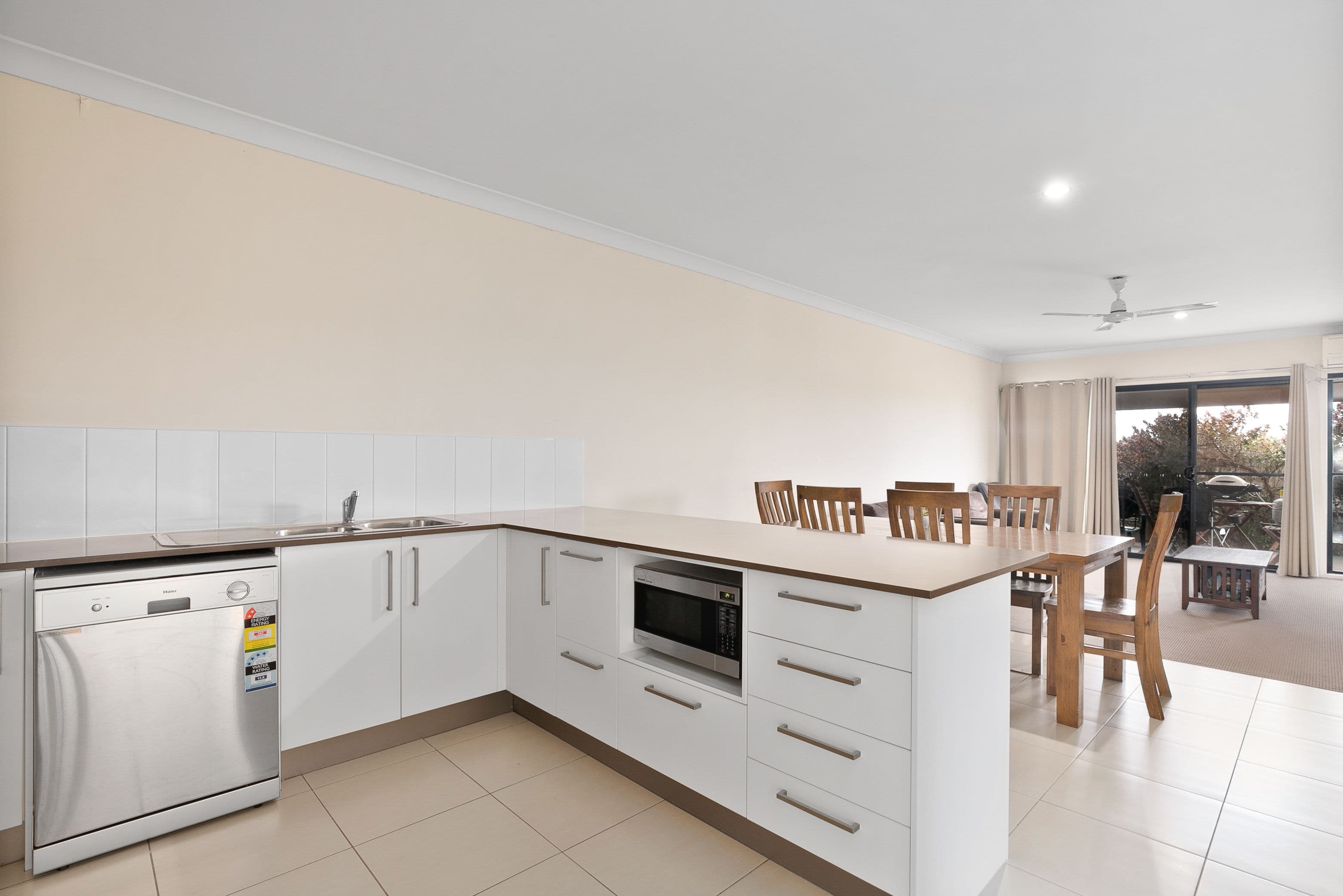17 Charlton Street, Emerald QLD 4720, Emerald - Thumbnail 8