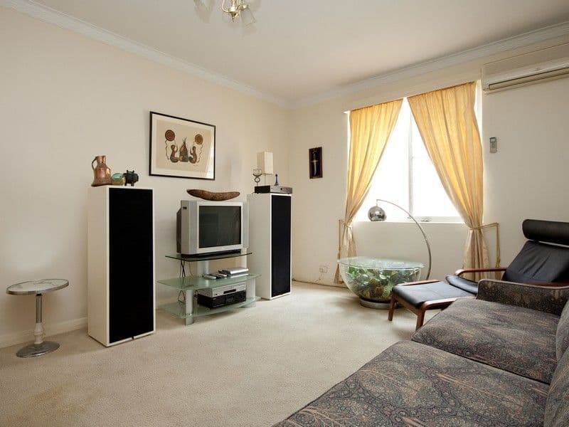 22 Cassinia Court, Diamond Creek, Diamond Creek - Thumbnail 3