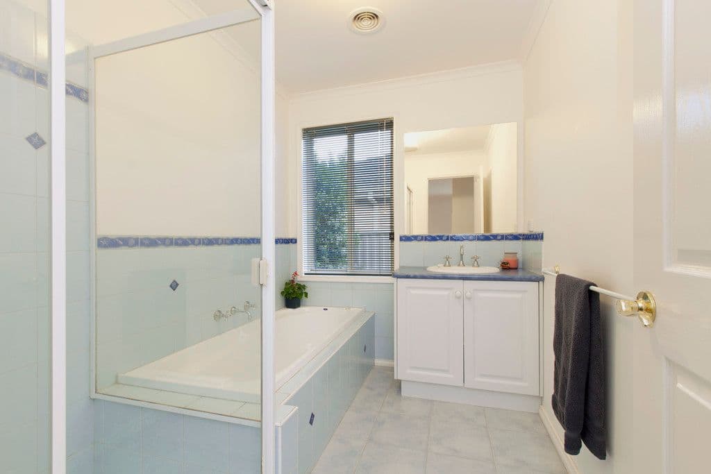 19 Bennett Street, Canadian VIC 3350, Canadian - Thumbnail 6