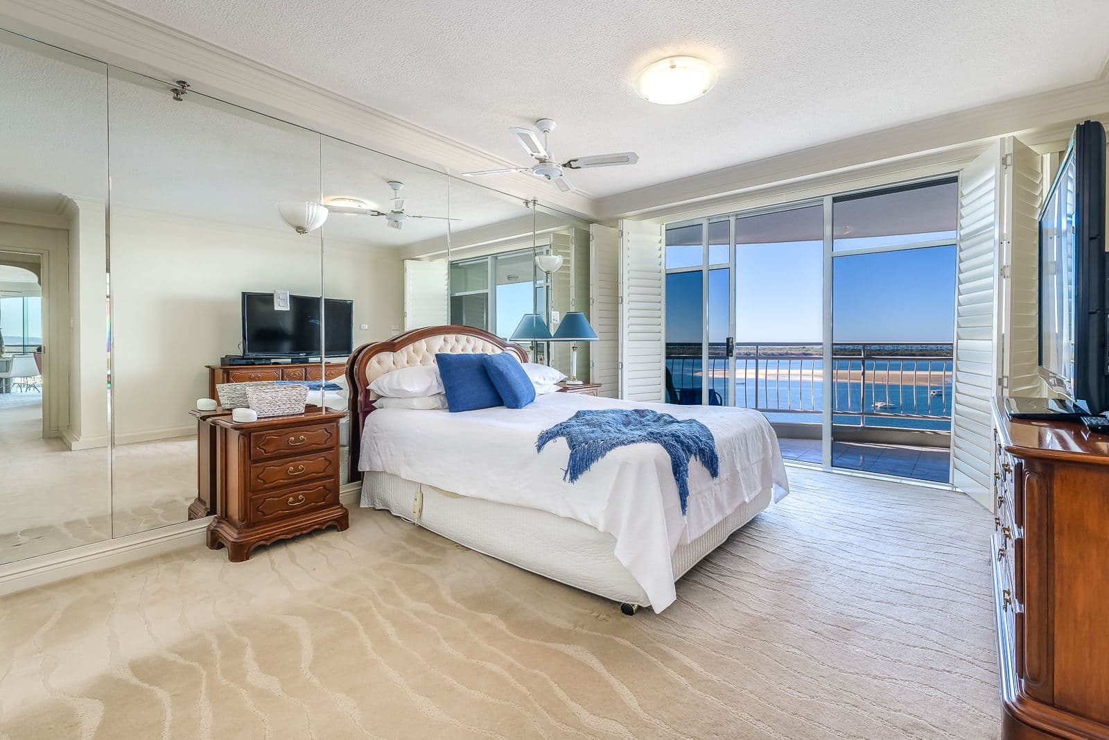 5 Bayview Street, Runaway Bay QLD 4216, Runaway Bay - Thumbnail 6