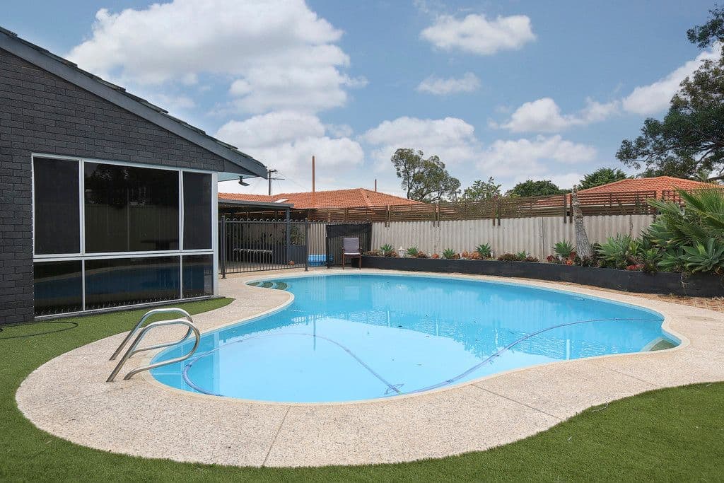 16 Rushbrook Way, Thornlie WA 6108, Thornlie - Image 1