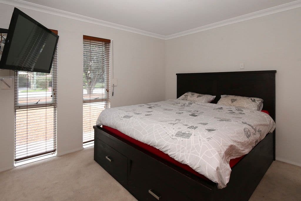 16 Rushbrook Way, Thornlie WA 6108, Thornlie - Thumbnail 4