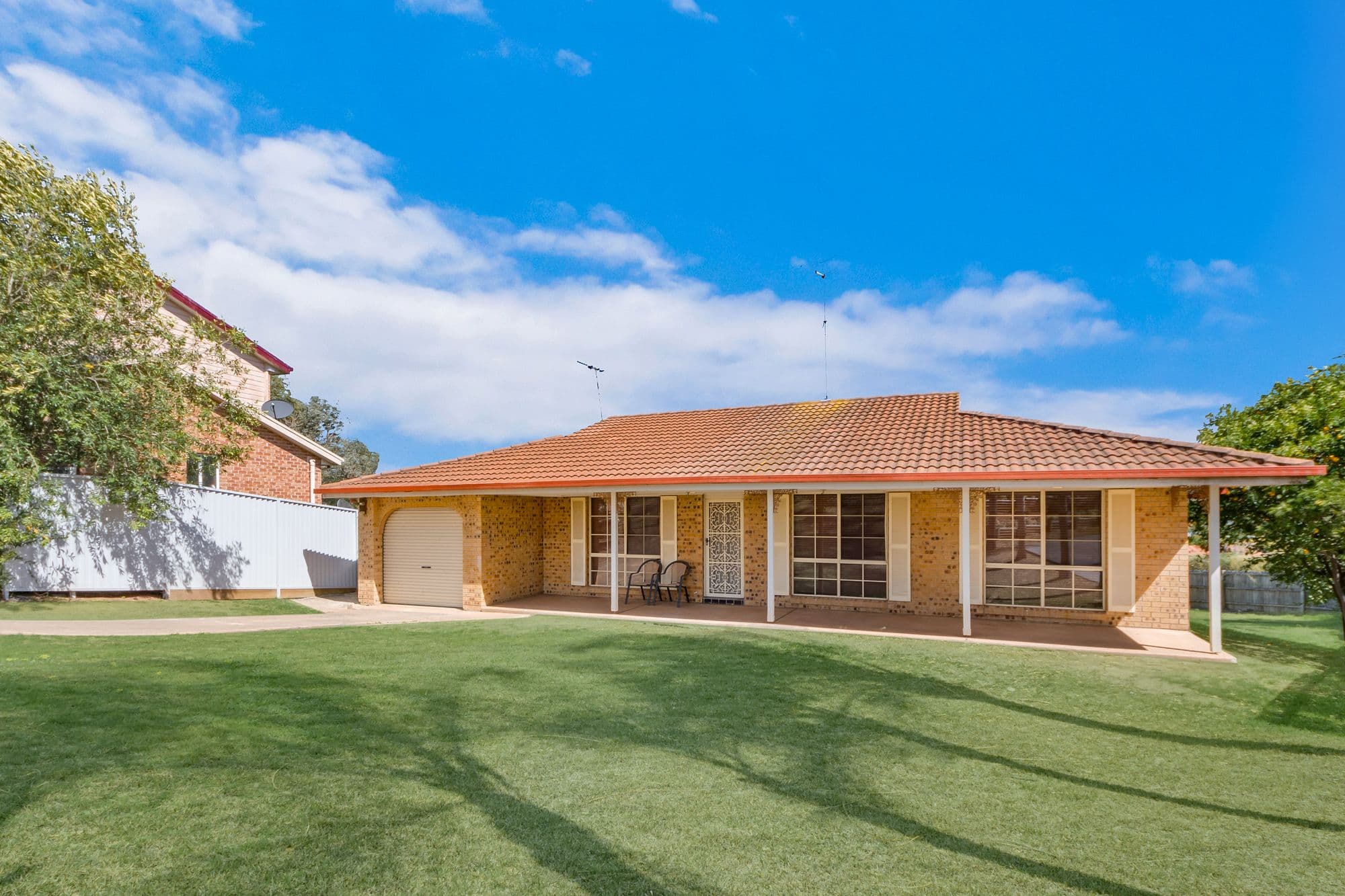 5 Angourie Place, Bow Bowing - Image 1