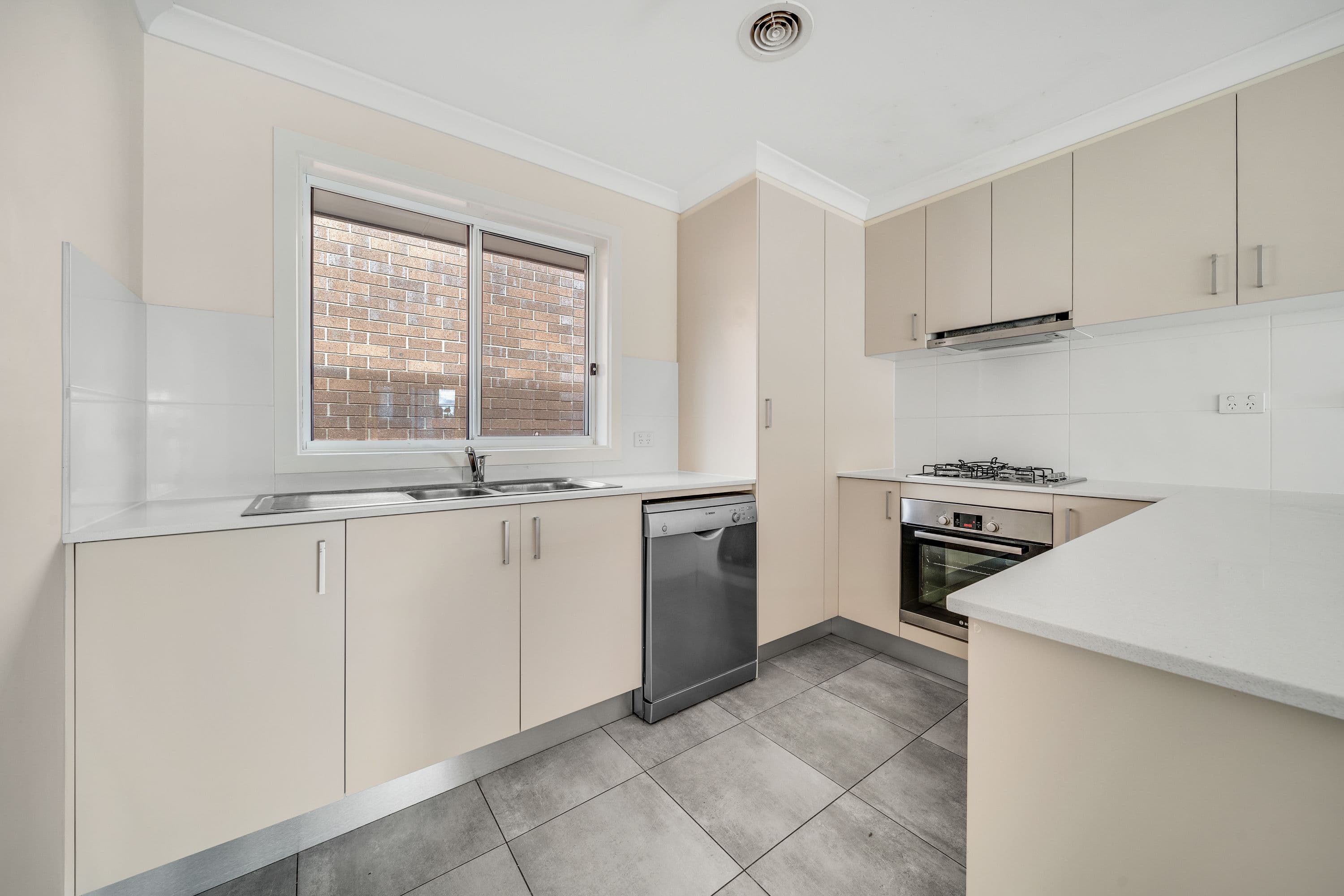 66 Alan Watt Crescent, Casey ACT 2913, Casey - Thumbnail 4