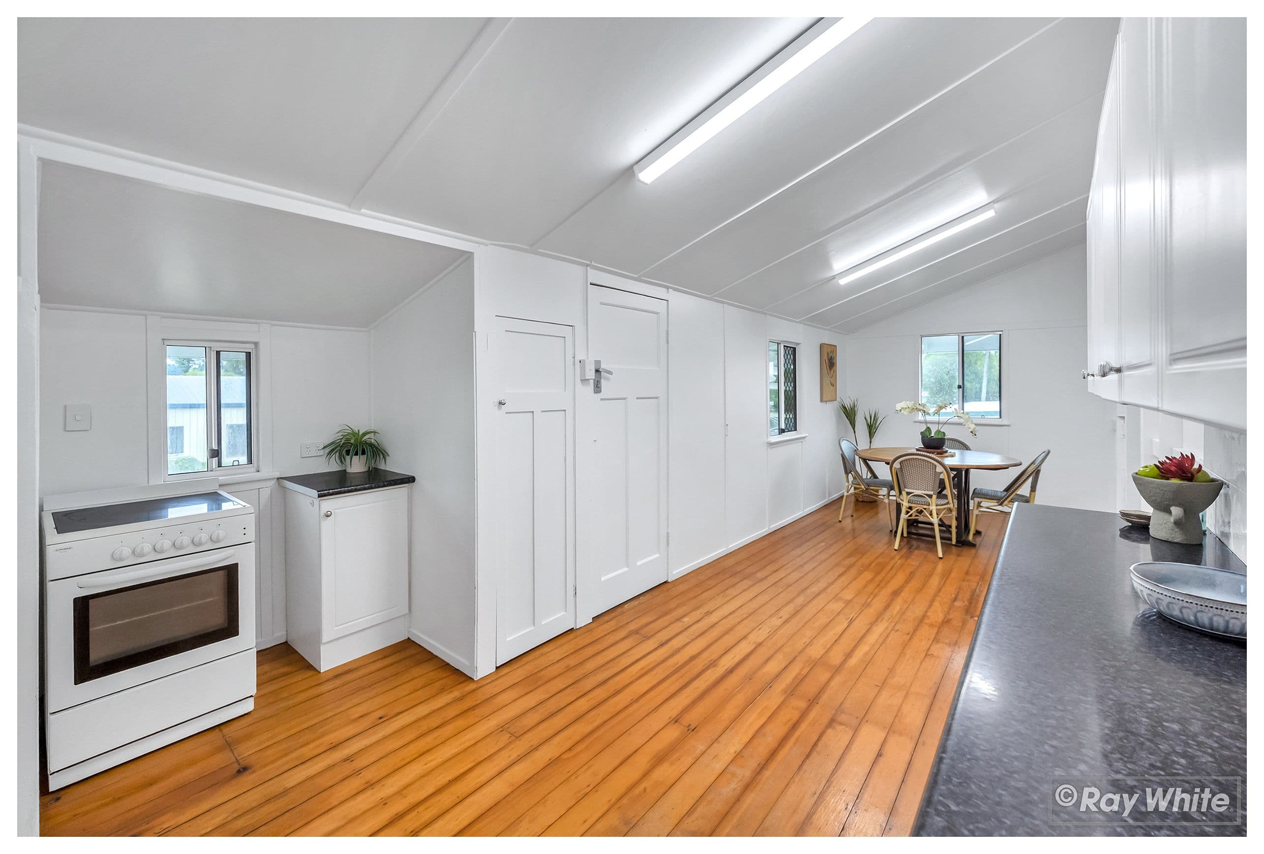 24 Thackeray Street, Park Avenue QLD 4701, Park Avenue - Thumbnail 8