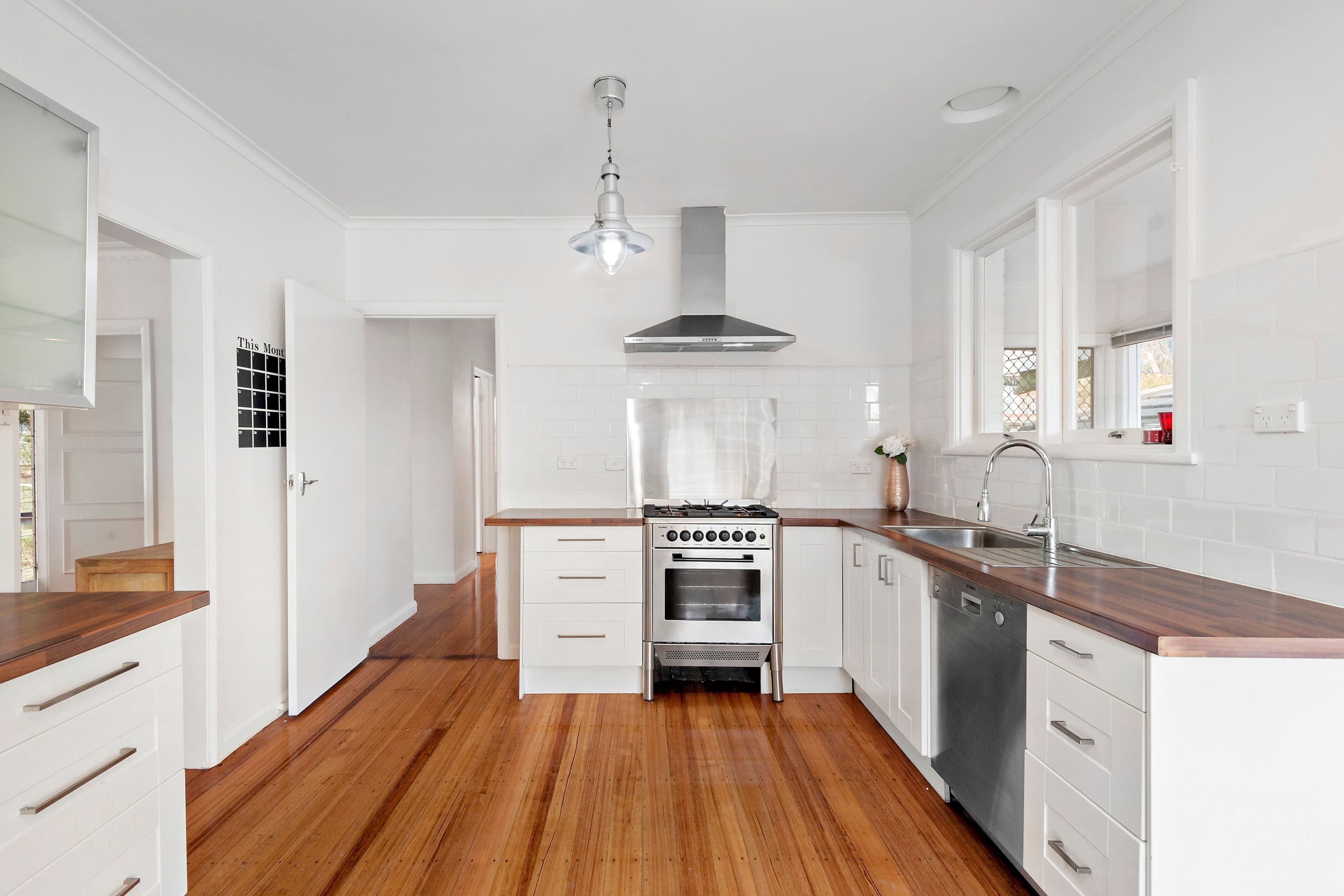 142 Ferntree Gully Road, Oakleigh East VIC 3166, Oakleigh East - Thumbnail 4