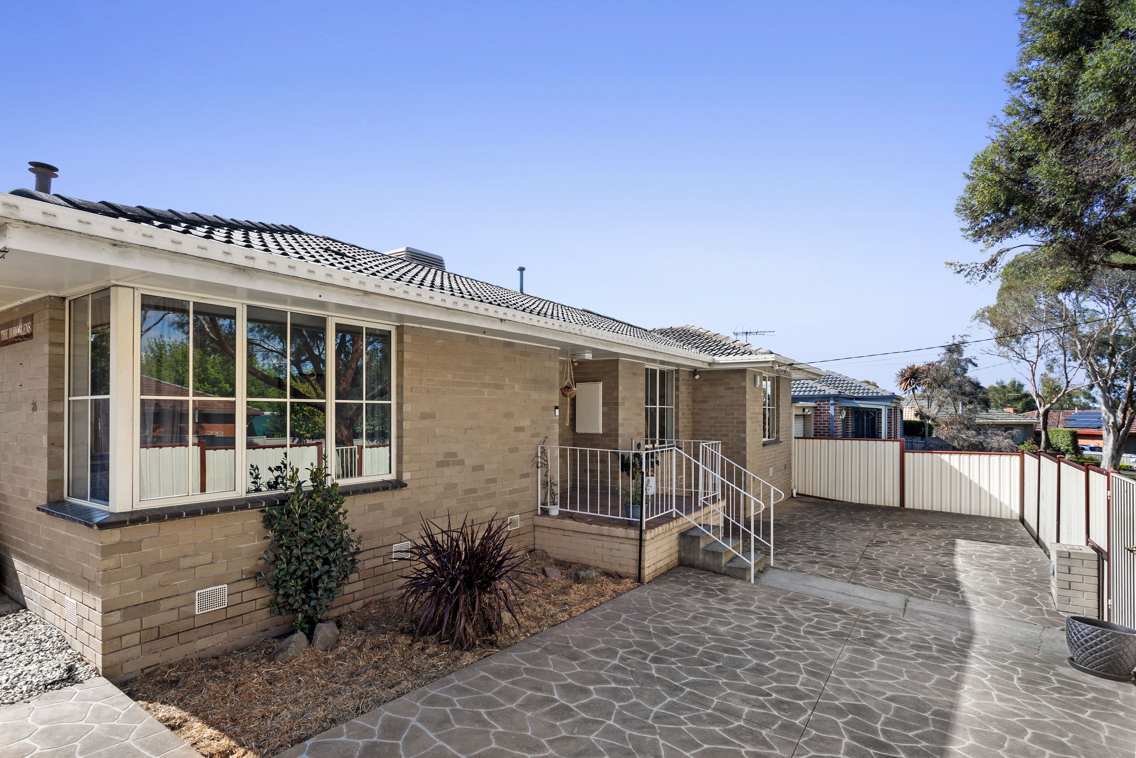26 Heysen Drive, Sunbury VIC 3429, Sunbury - Thumbnail 2