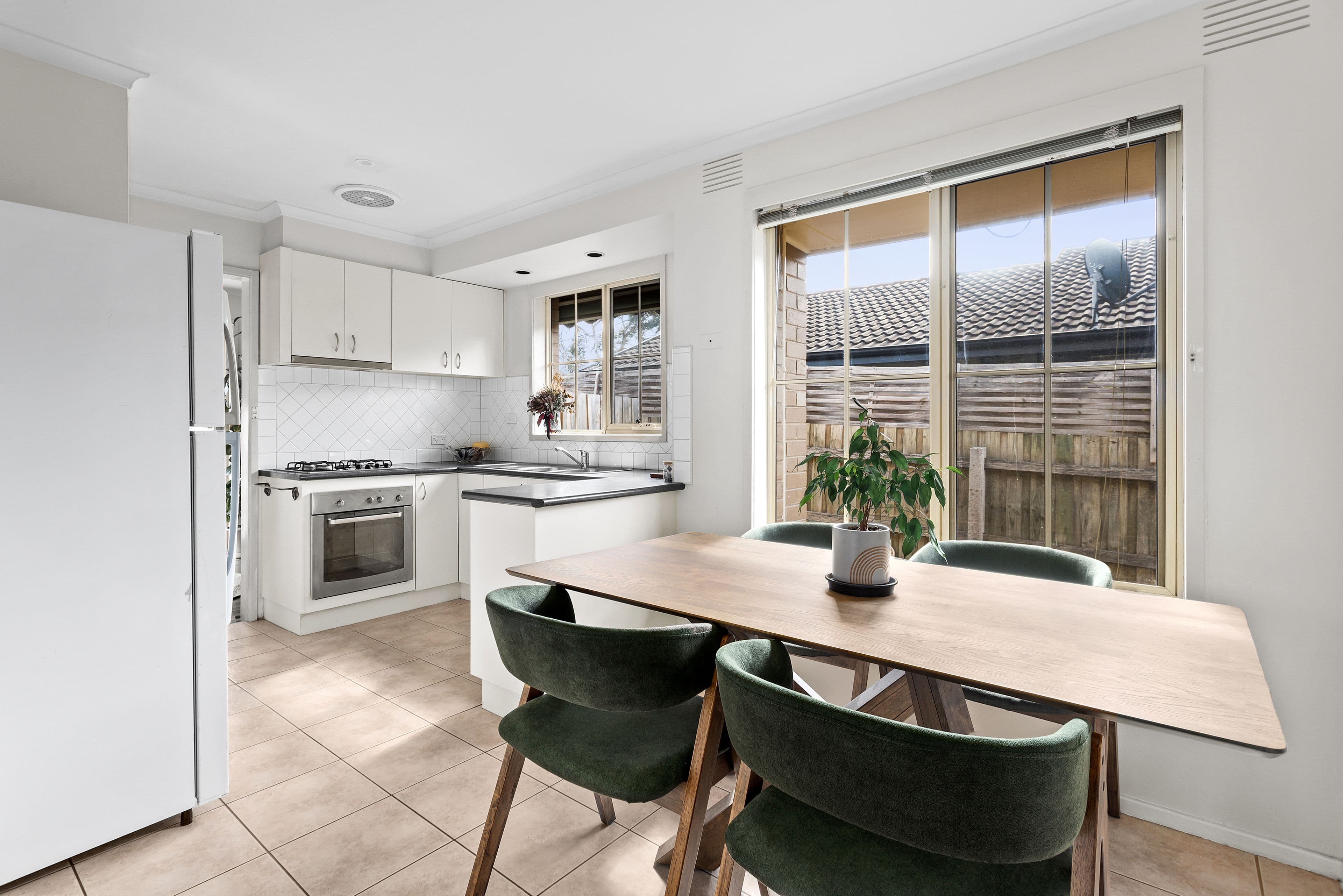 26 Heysen Drive, Sunbury VIC 3429, Sunbury - Thumbnail 8