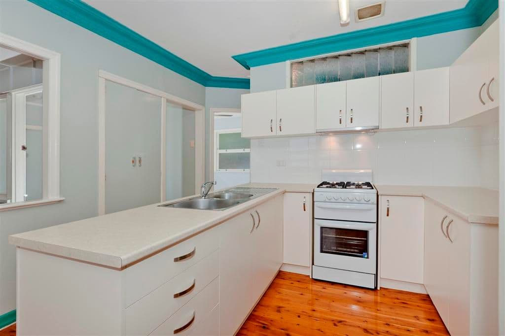 54 Hockings Street, HOLLAND PARK WEST QLD 4121, Holland Park West - Thumbnail 5