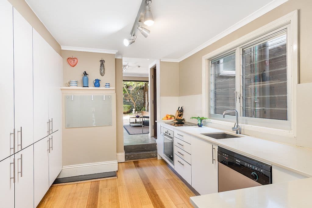 92 Kingston Road, Newtown - Thumbnail 6