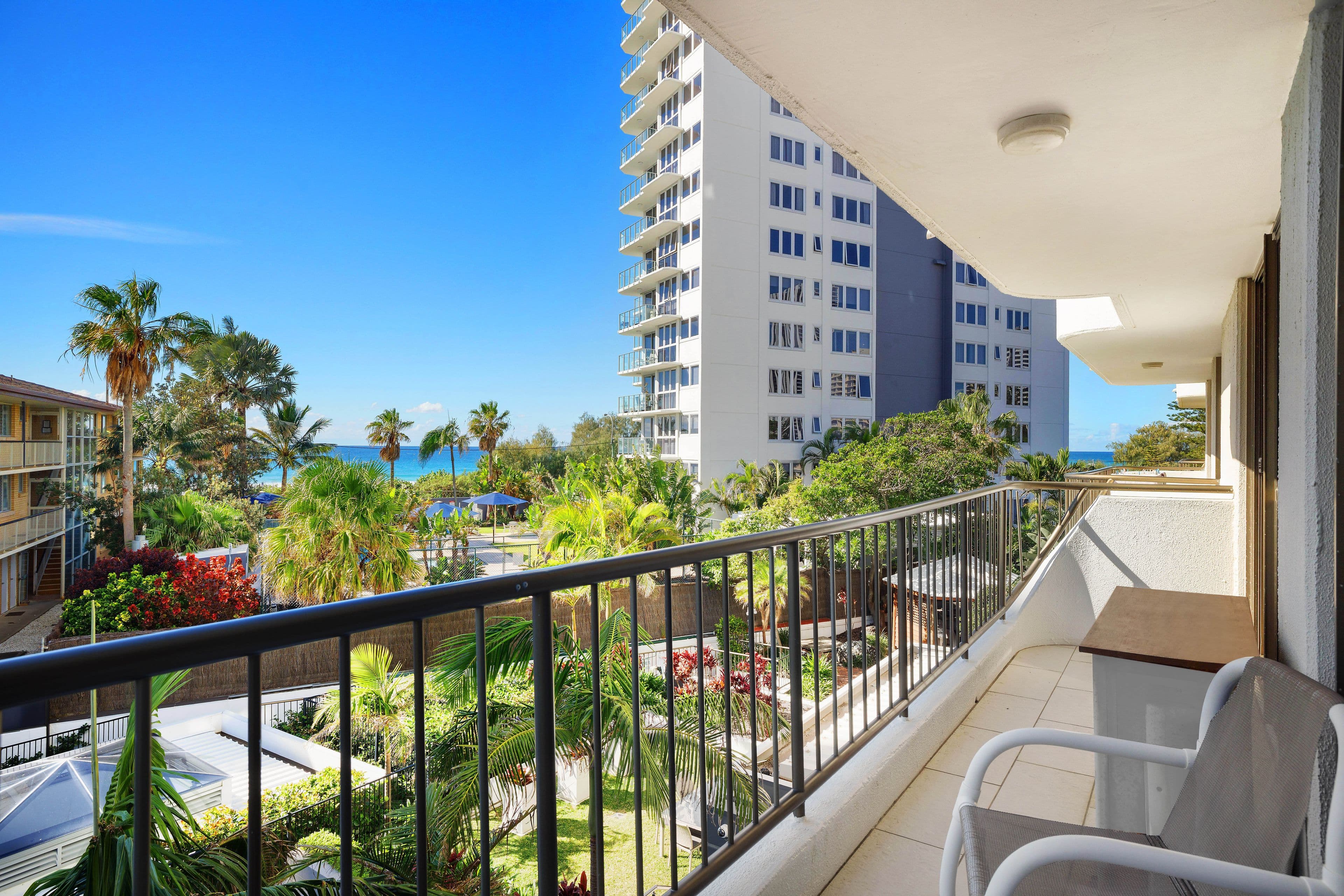 4 Britannia Avenue 'Ocean Royale', Broadbeach QLD 4218, Broadbeach - Thumbnail 4