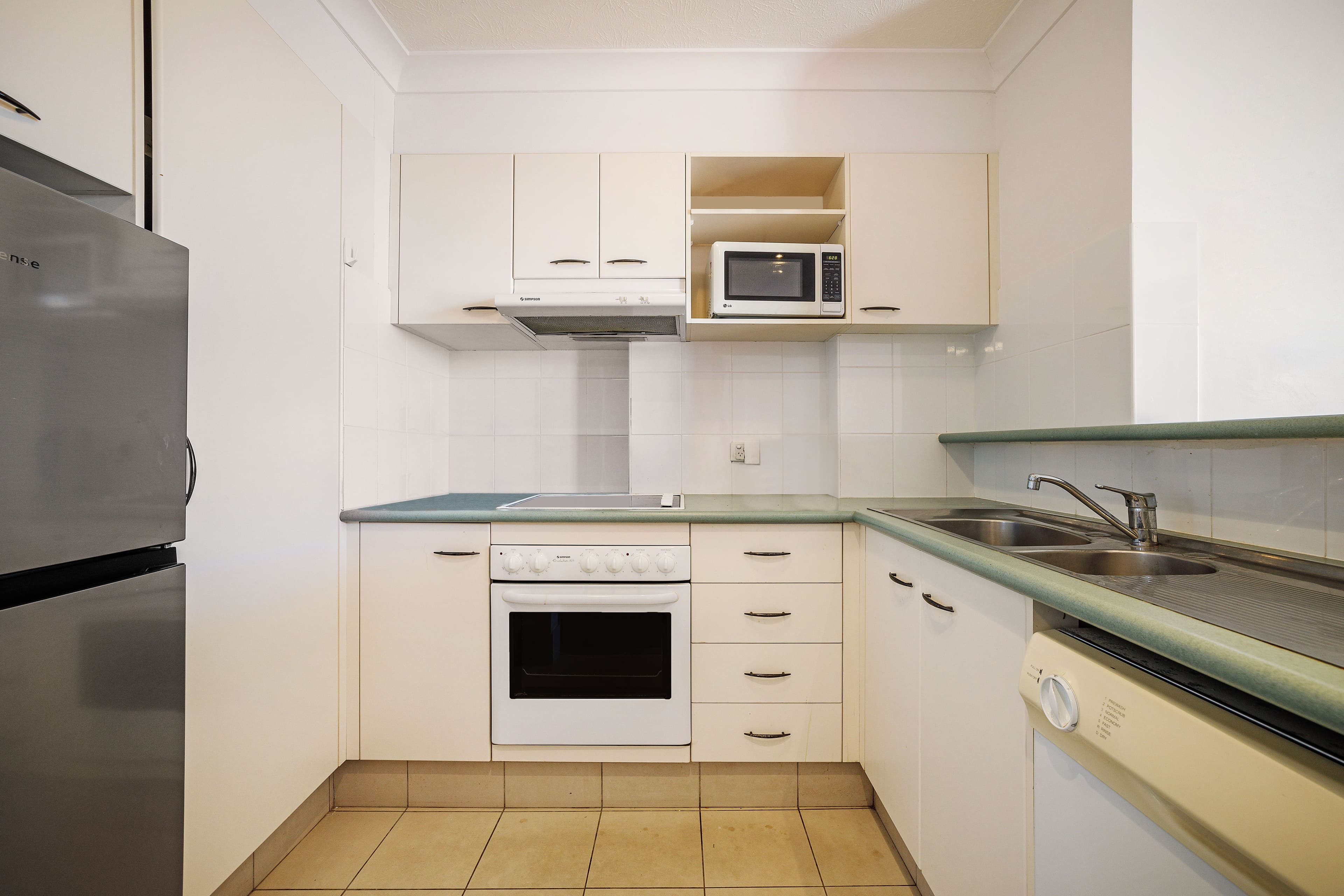 4 Britannia Avenue 'Ocean Royale', Broadbeach QLD 4218, Broadbeach - Thumbnail 6