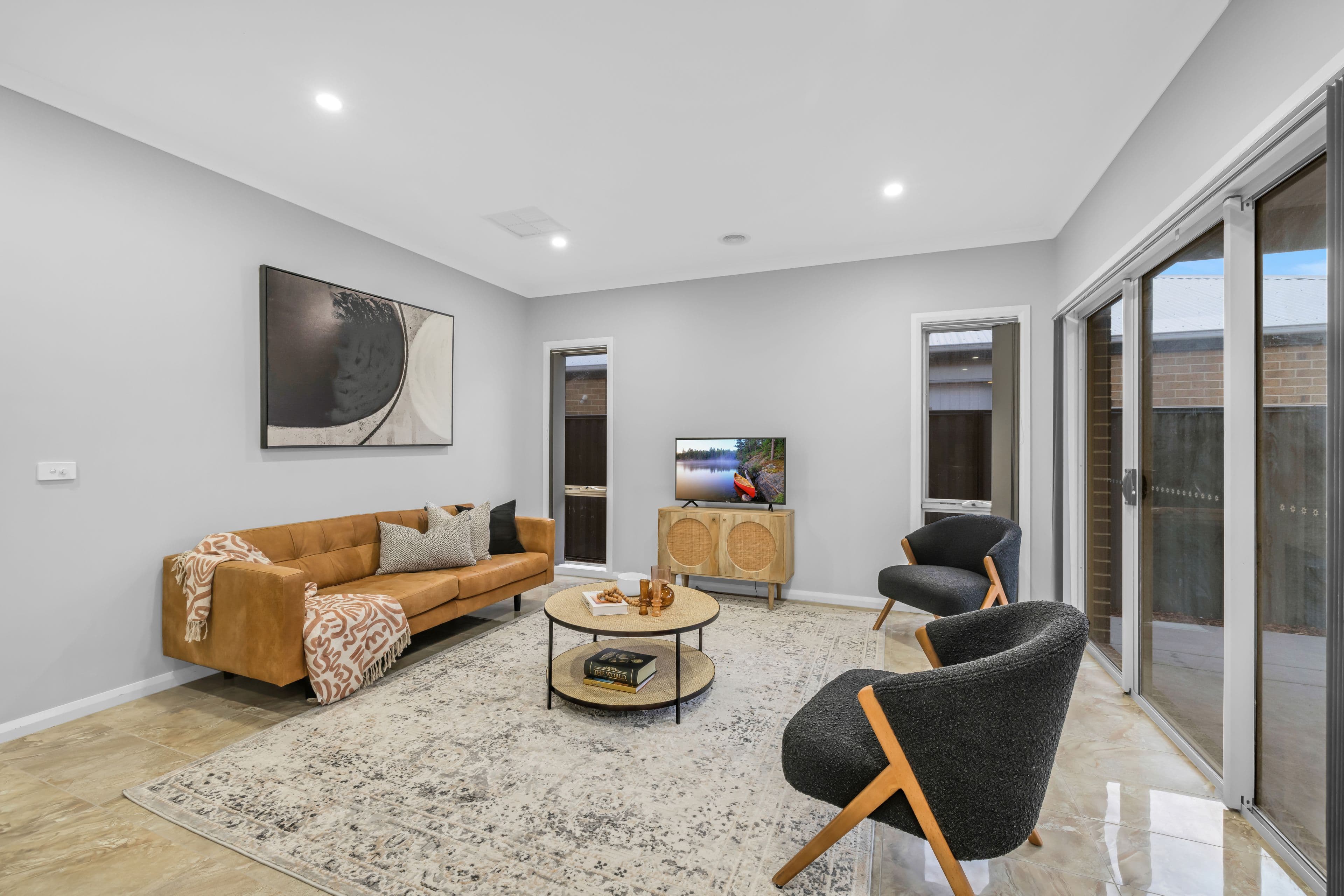 19 Pinnacle Drive, Pakenham VIC 3810, Pakenham - Thumbnail 3