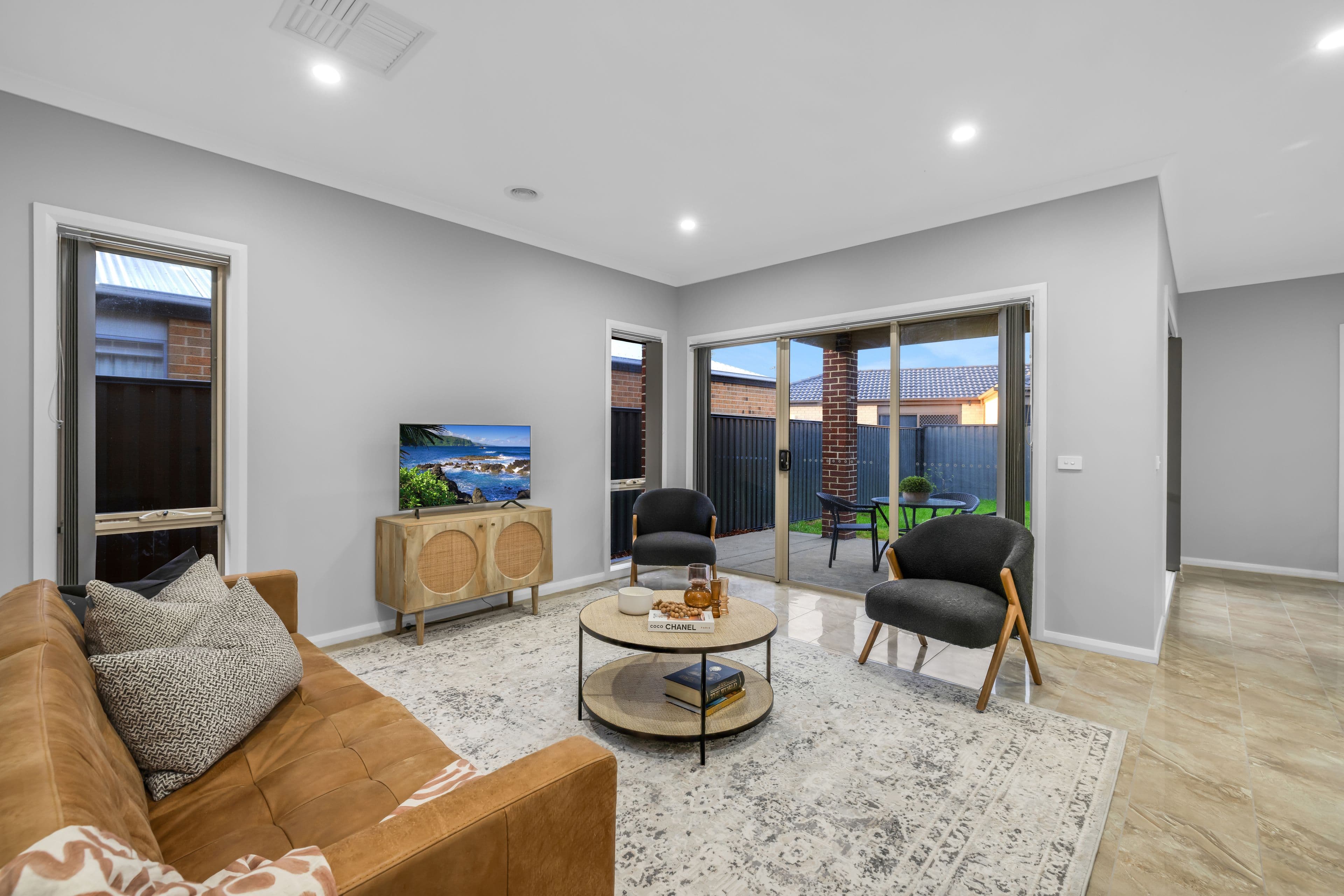 19 Pinnacle Drive, Pakenham VIC 3810, Pakenham - Thumbnail 4