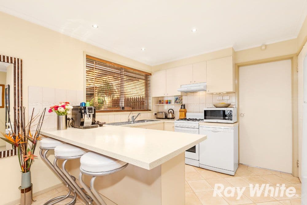 4 Brentfield Court, Mill Park VIC 3082, Mill Park - Thumbnail 3