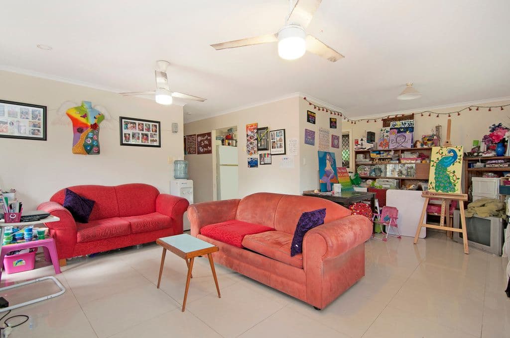 1 Bergomi Court, Eagleby QLD 4207, Eagleby - Thumbnail 5