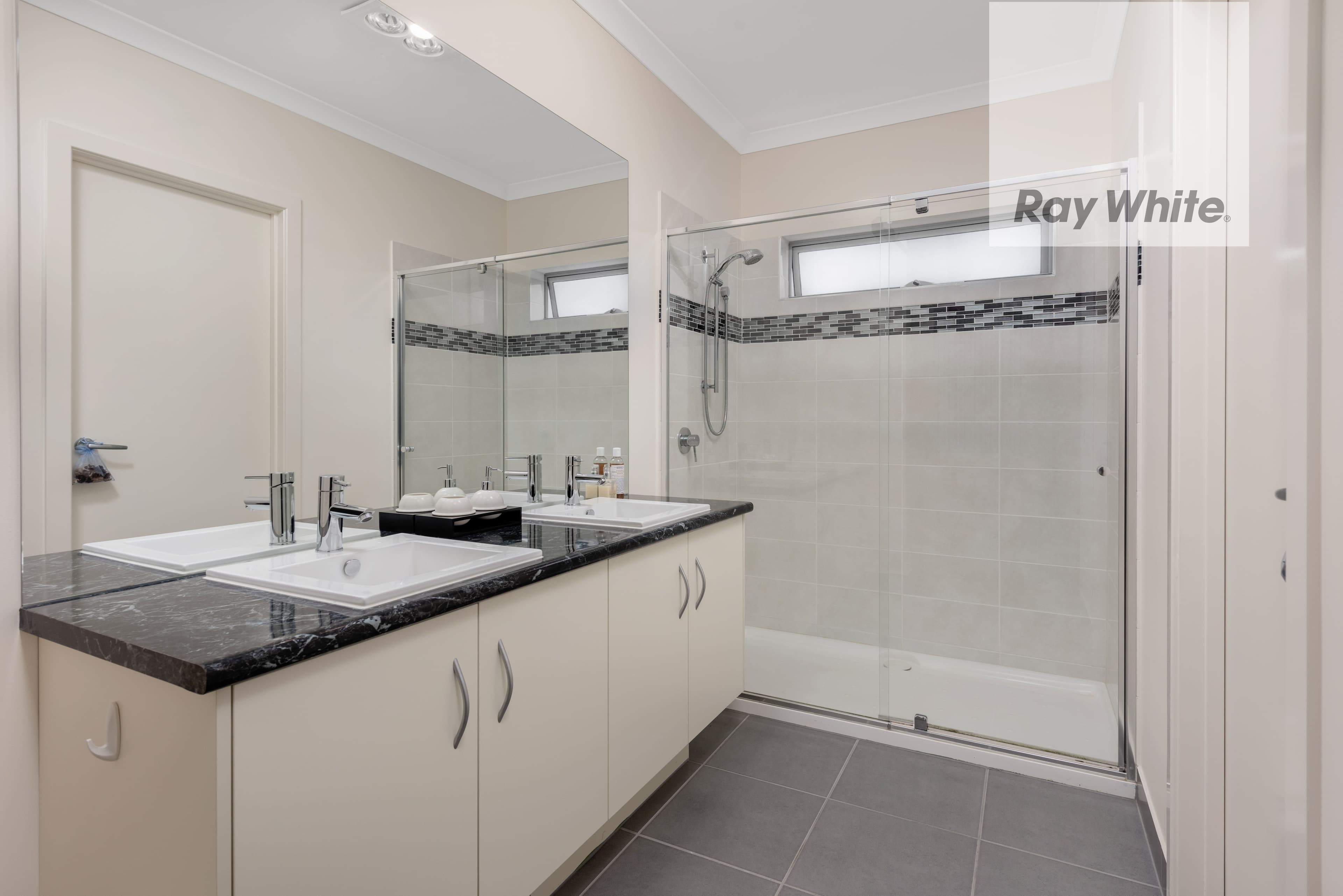 20 Red Box Street, Coburg North VIC 3058, Coburg North - Thumbnail 8
