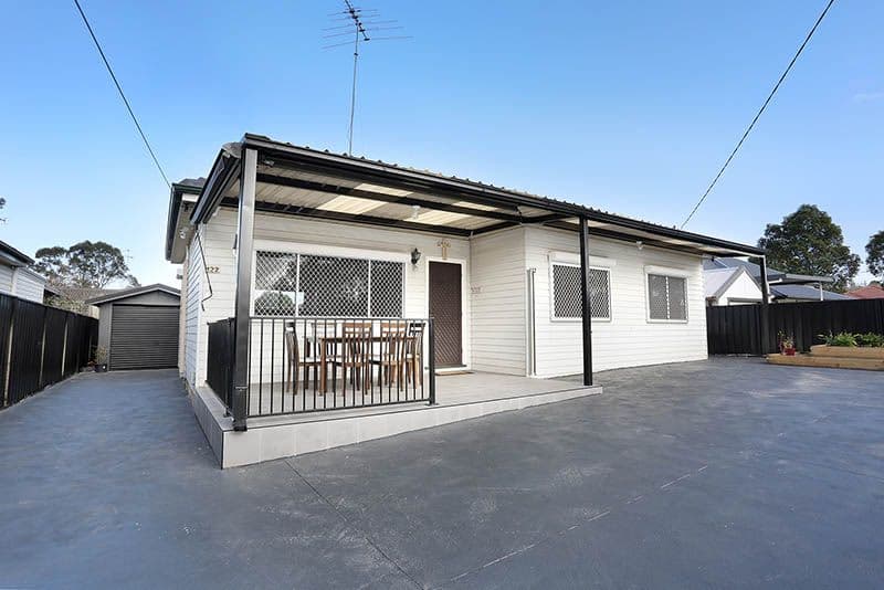 122 Davis Road, Marayong - Image 1