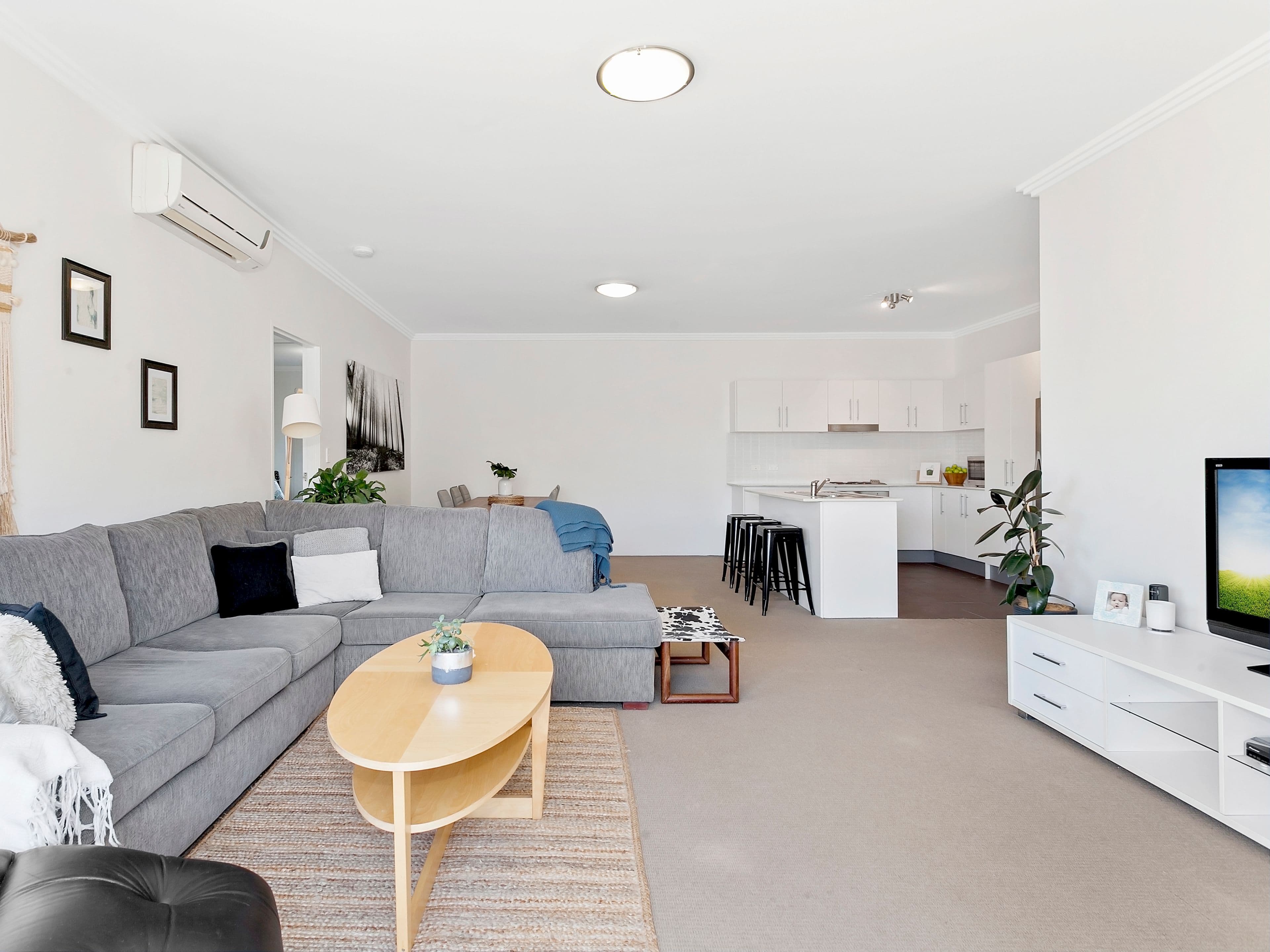 11 Stuart Street, Helensburgh NSW 2508, Helensburgh - Thumbnail 2