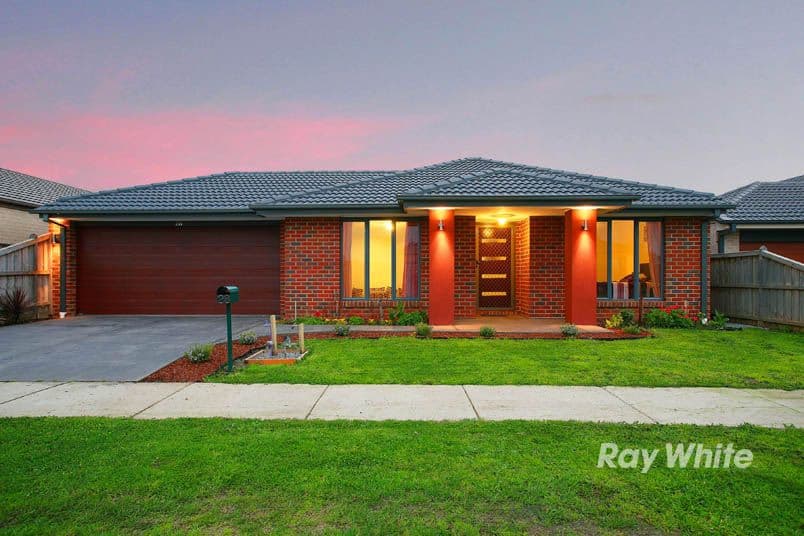 28 Dan Morgan Drive, CRANBOURNE EAST VIC 3977, Cranbourne East - Image 1
