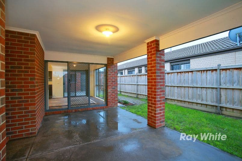 28 Dan Morgan Drive, CRANBOURNE EAST VIC 3977, Cranbourne East - Thumbnail 3