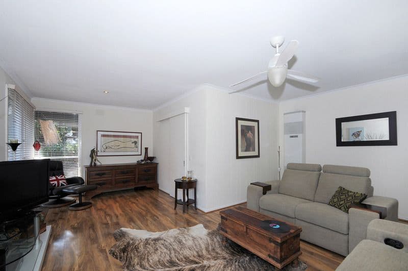 27 Lipton Drive, FRANKSTON VIC 3199, Frankston - Image 1