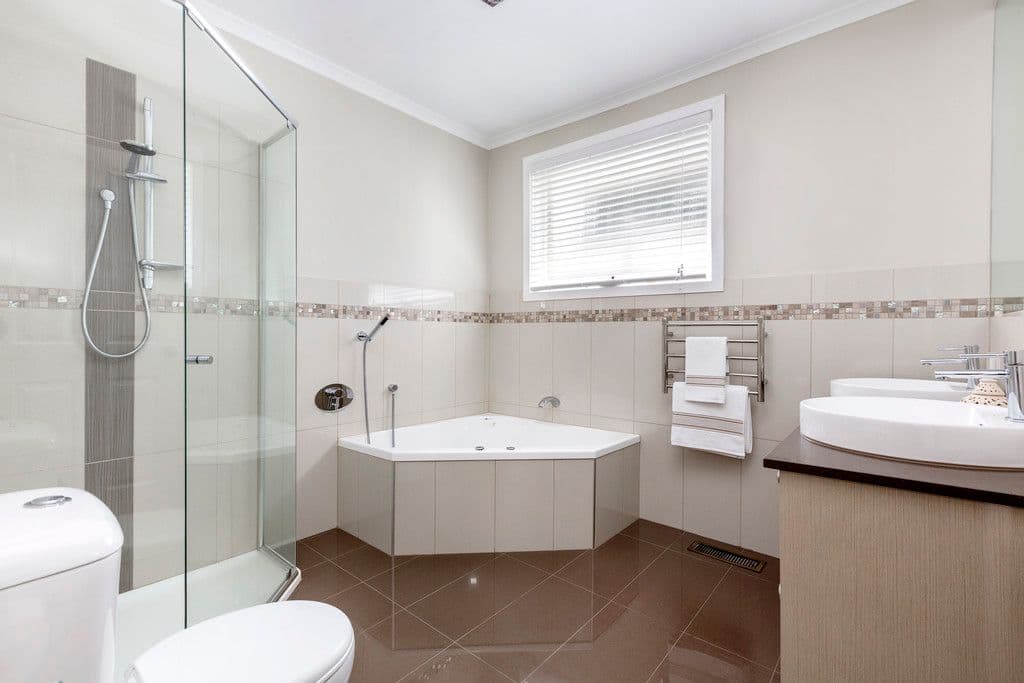 19 Bayley Grove, Doncaster VIC 3108, Doncaster - Thumbnail 7