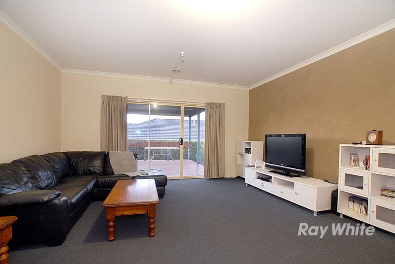 49 Whistler Drive, BERWICK VIC 3806, Berwick - Thumbnail 7