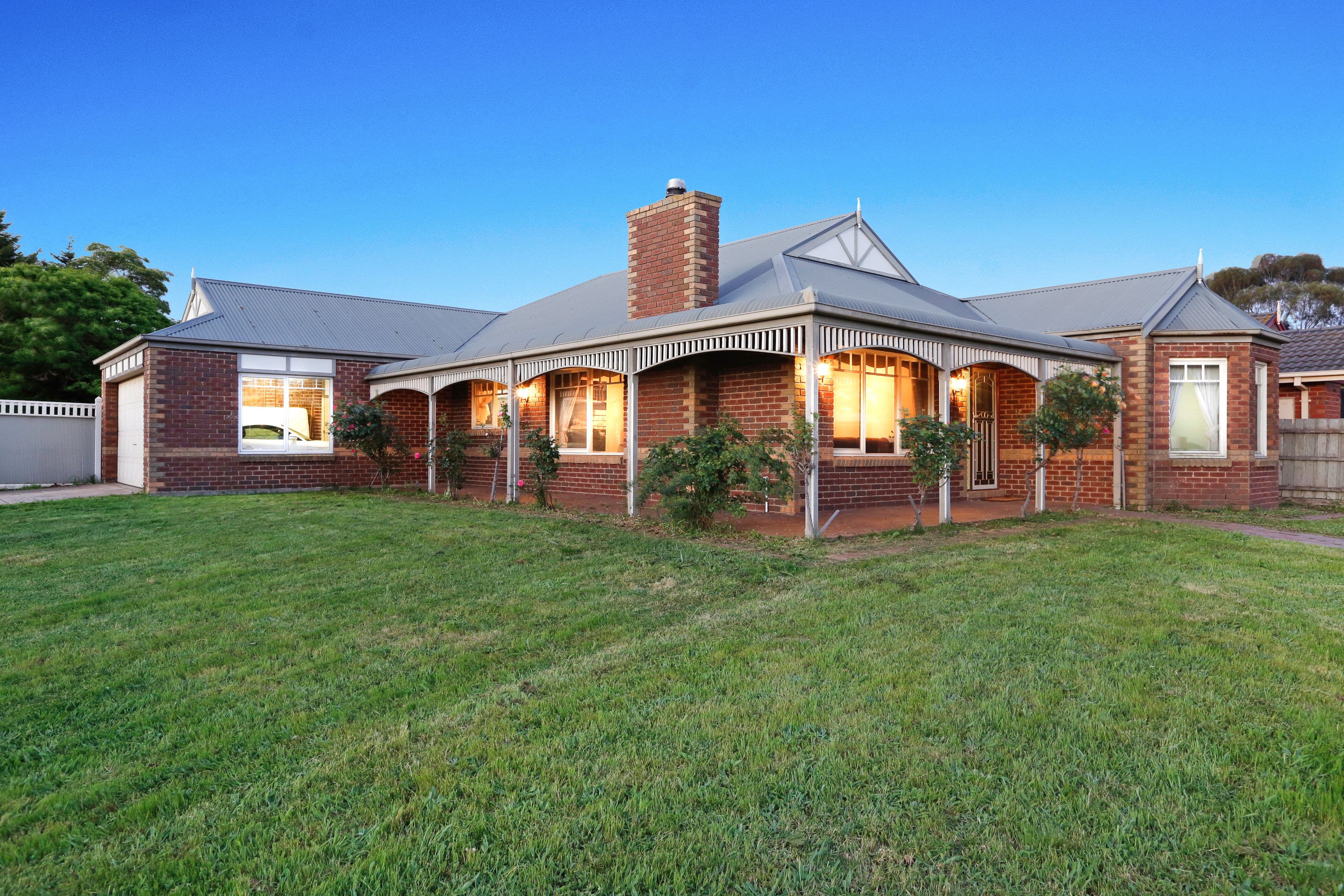 15 Lincolne Crescent, Roxburgh Park VIC 3064, Roxburgh Park - Image 1