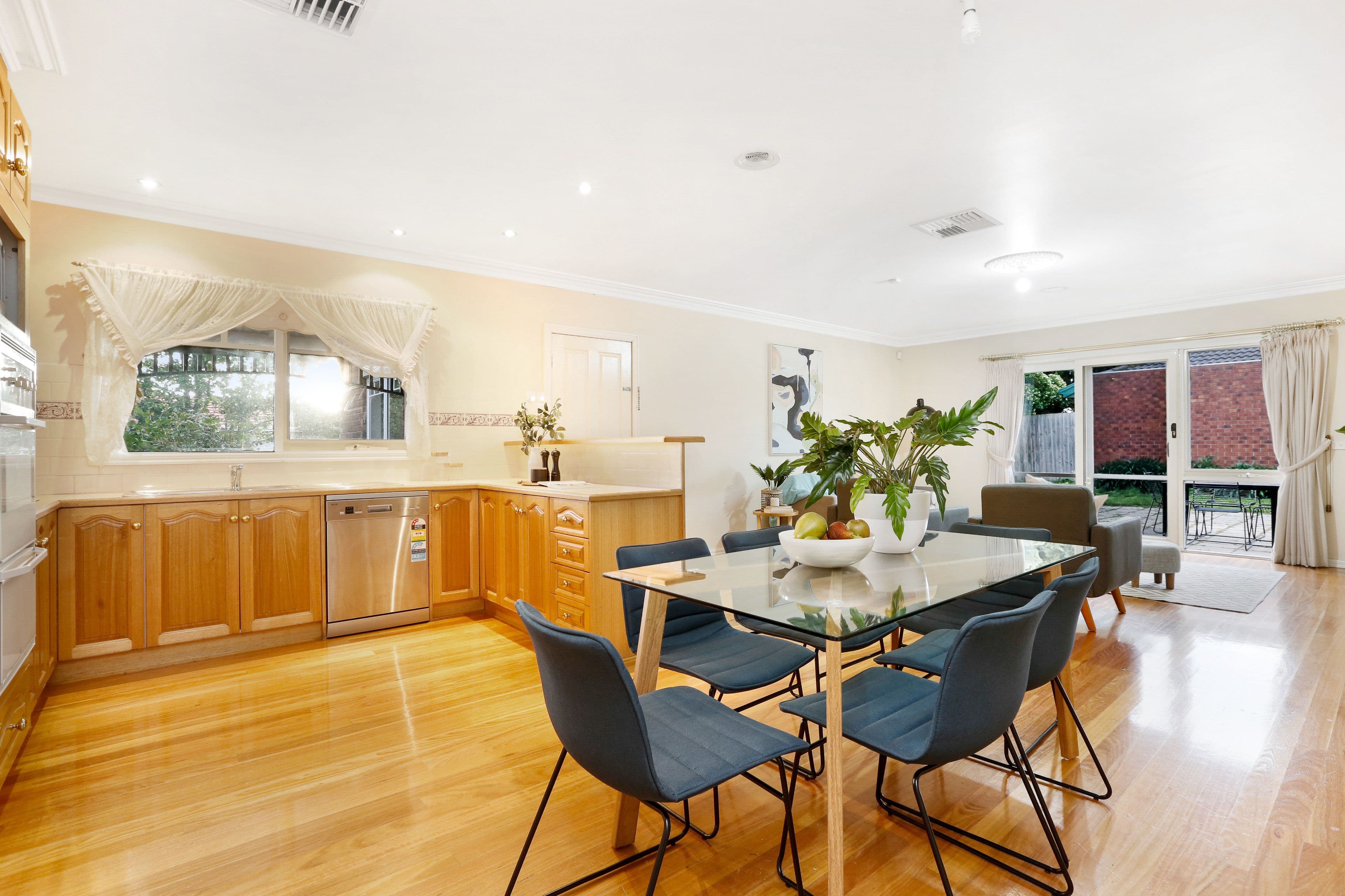 15 Lincolne Crescent, Roxburgh Park VIC 3064, Roxburgh Park - Thumbnail 5