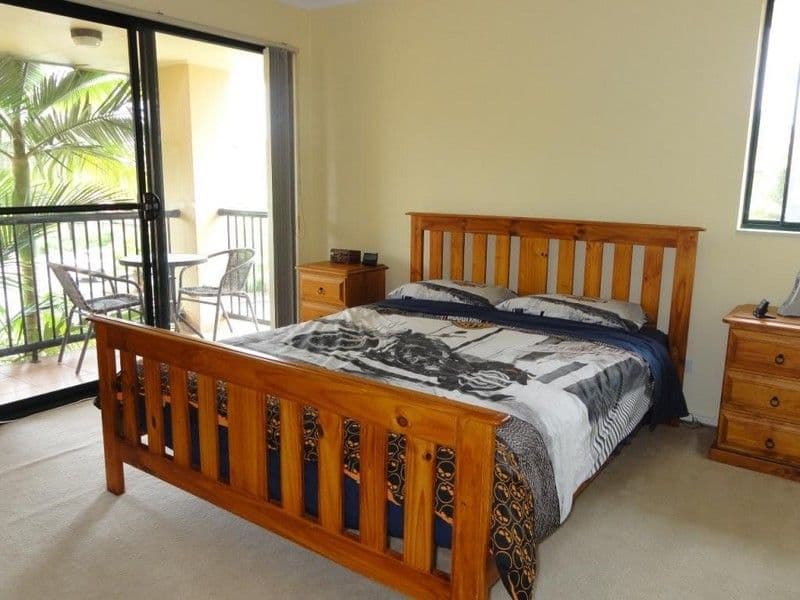 156 Greenacre Drive, ARUNDEL QLD 4214, Arundel - Thumbnail 6