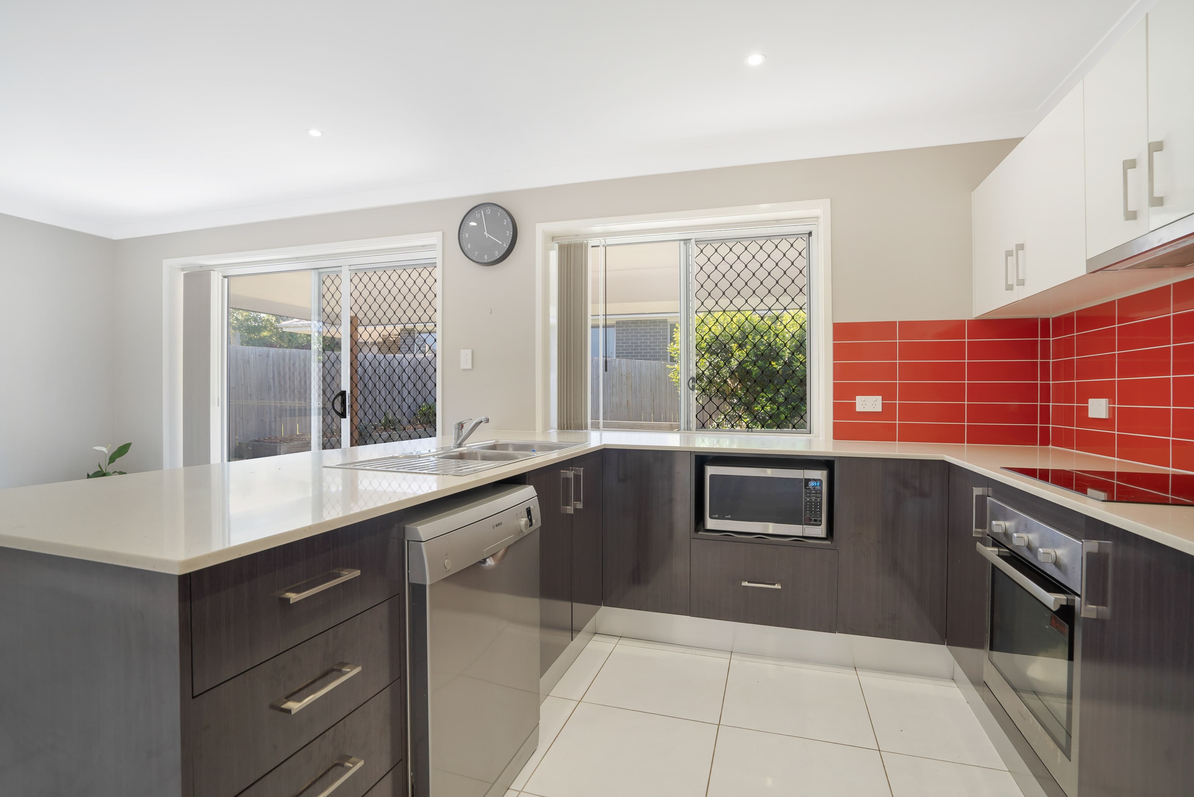 61 Richards Street, Loganlea QLD 4131, Loganlea - Thumbnail 2