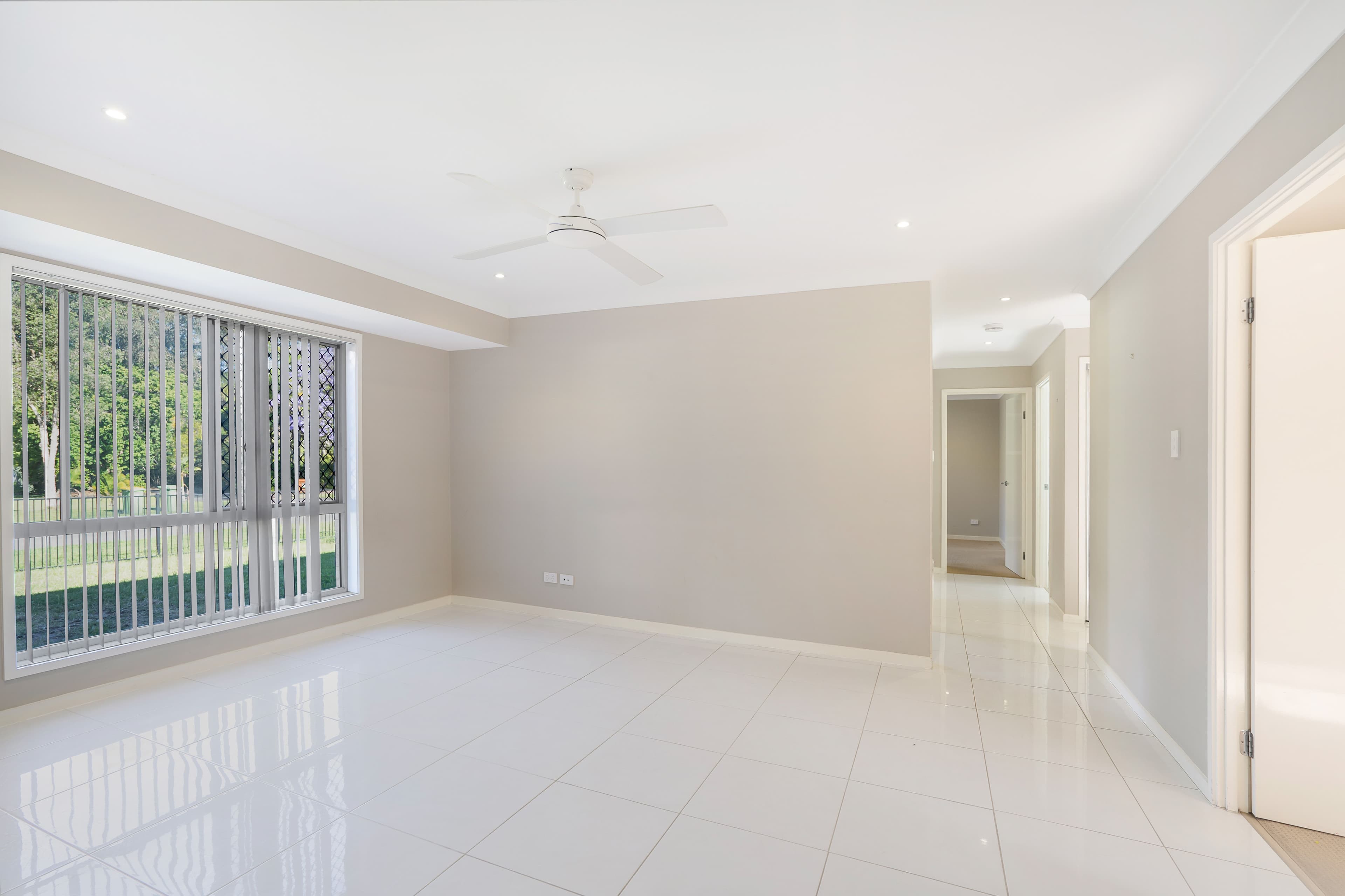 61 Richards Street, Loganlea QLD 4131, Loganlea - Thumbnail 3
