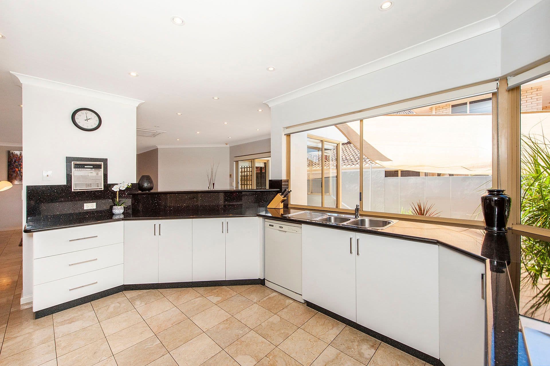 17 Riley Road, Kardinya WA 6163, Kardinya - Thumbnail 7