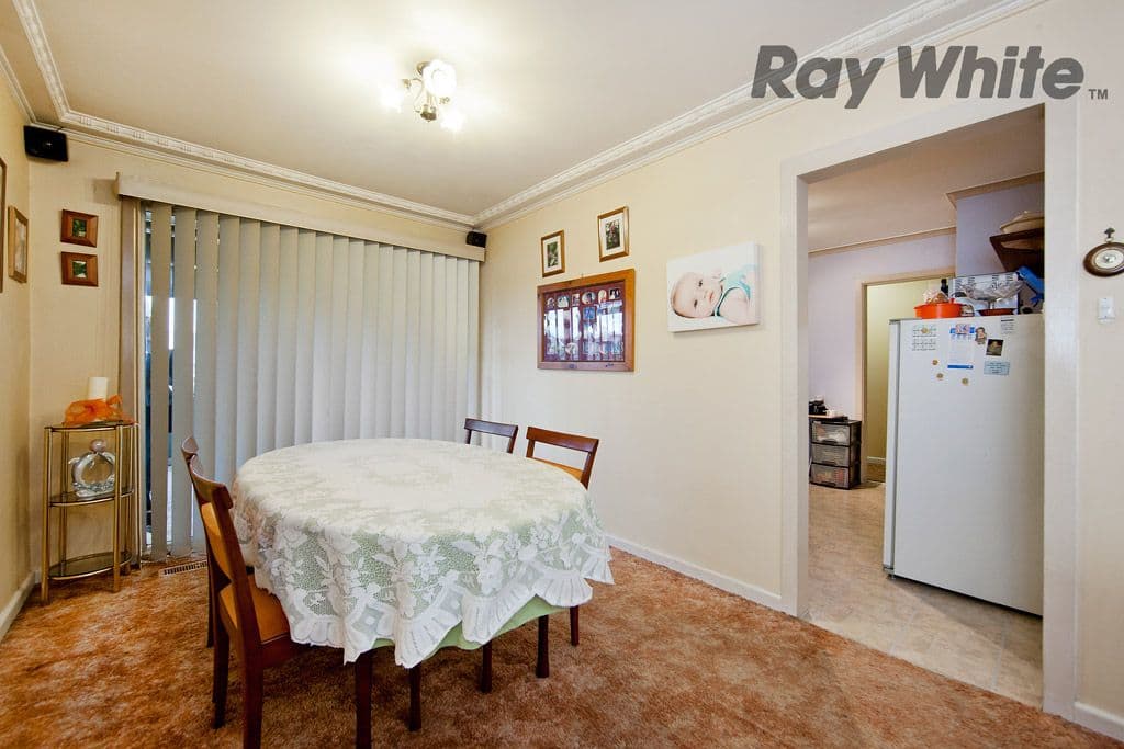 11 Point Cook Road, ALTONA MEADOWS VIC 3028, Altona Meadows - Thumbnail 2