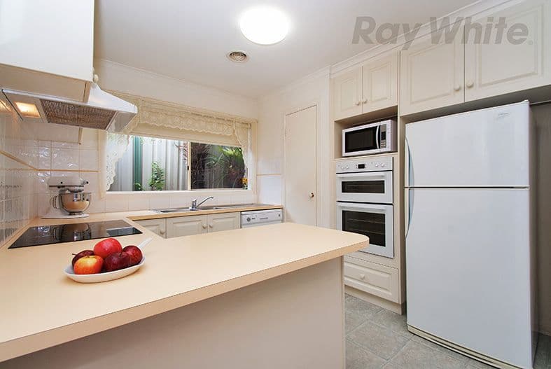3 KENTISH Place, Chirnside Park VIC 3116, Chirnside Park - Thumbnail 4