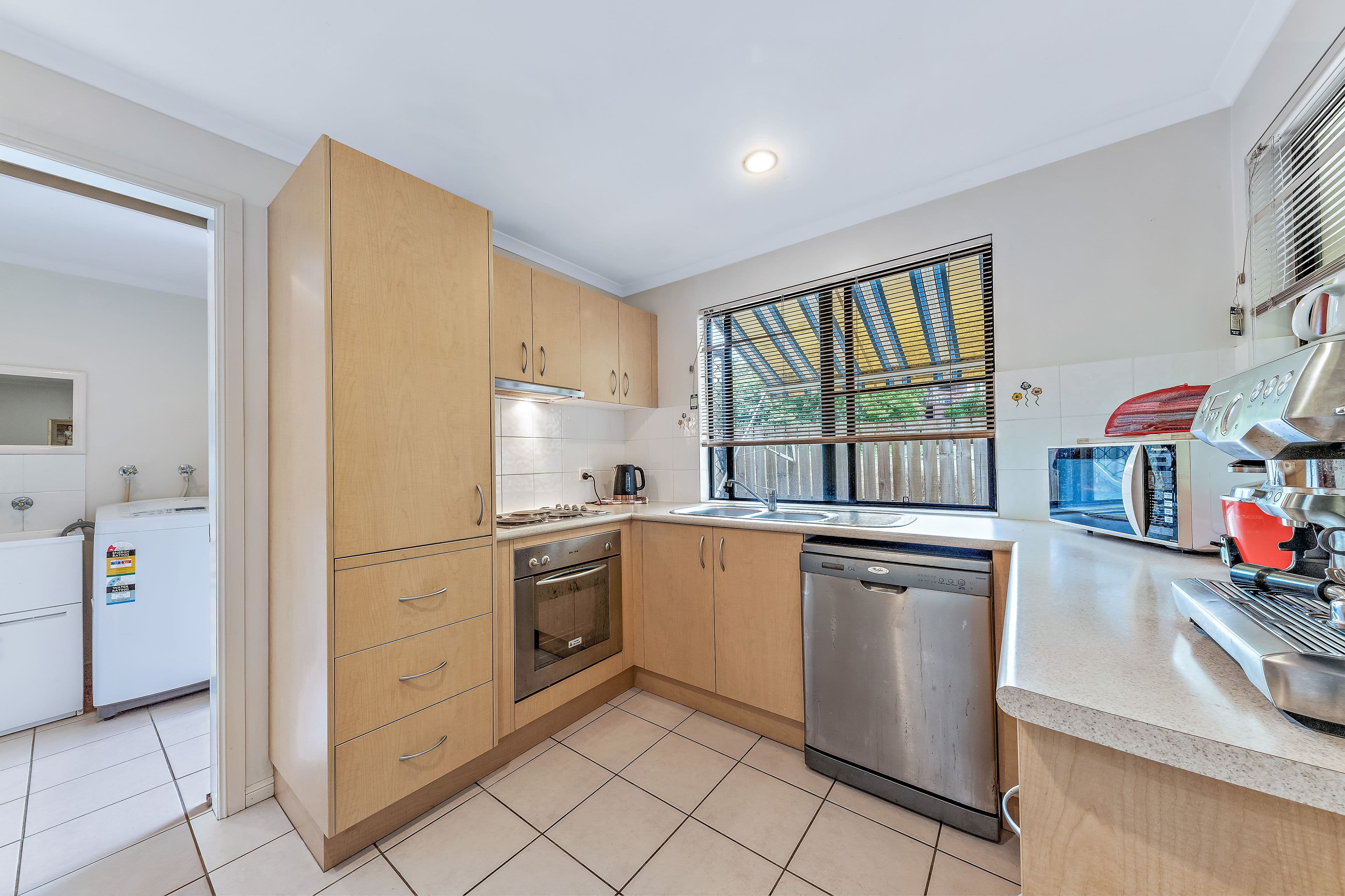16 Beach Road, Cannonvale QLD 4802, Cannonvale - Thumbnail 7